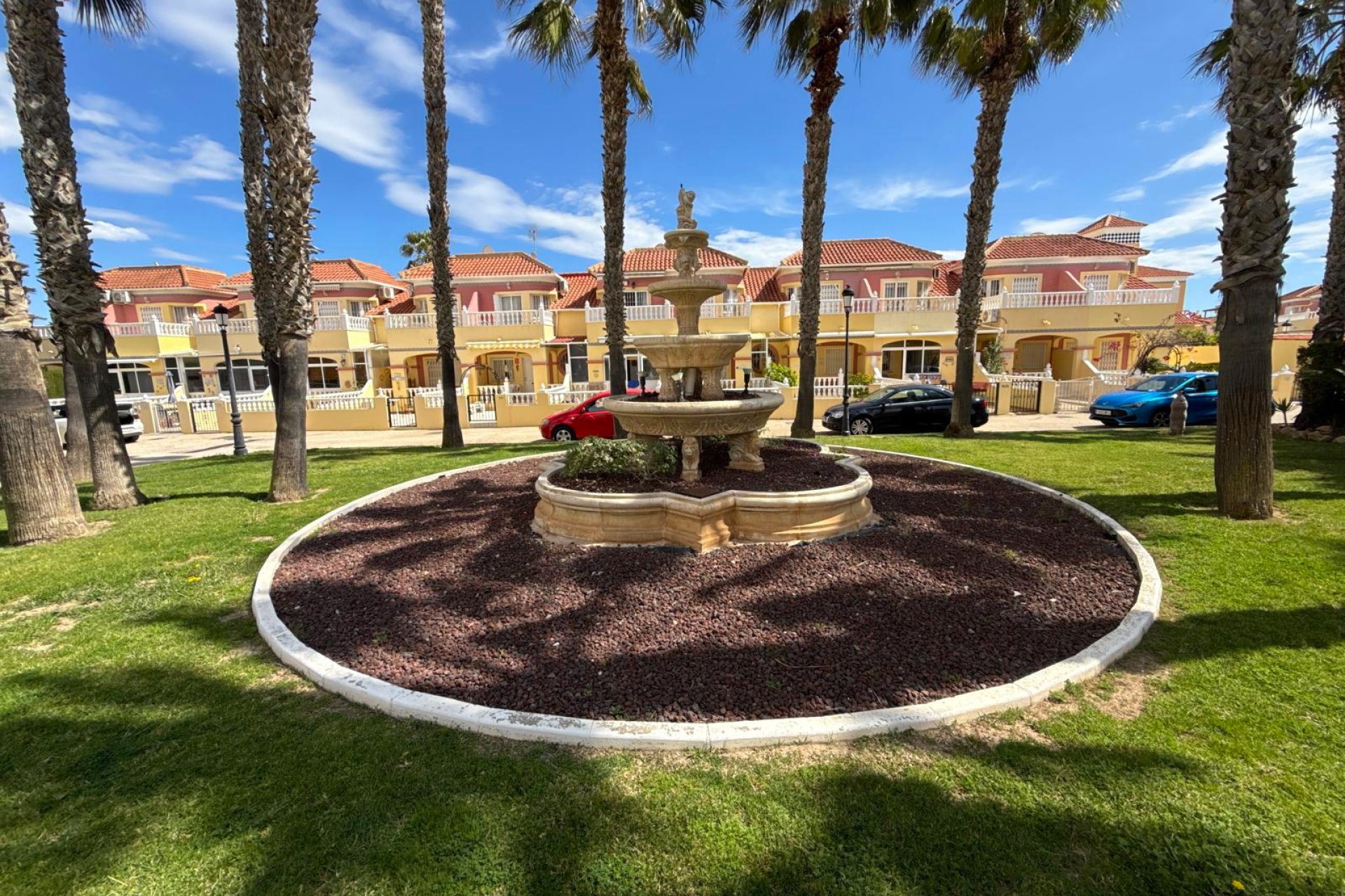 Resale - Townhouse -
Orihuela Costa - La Zenia