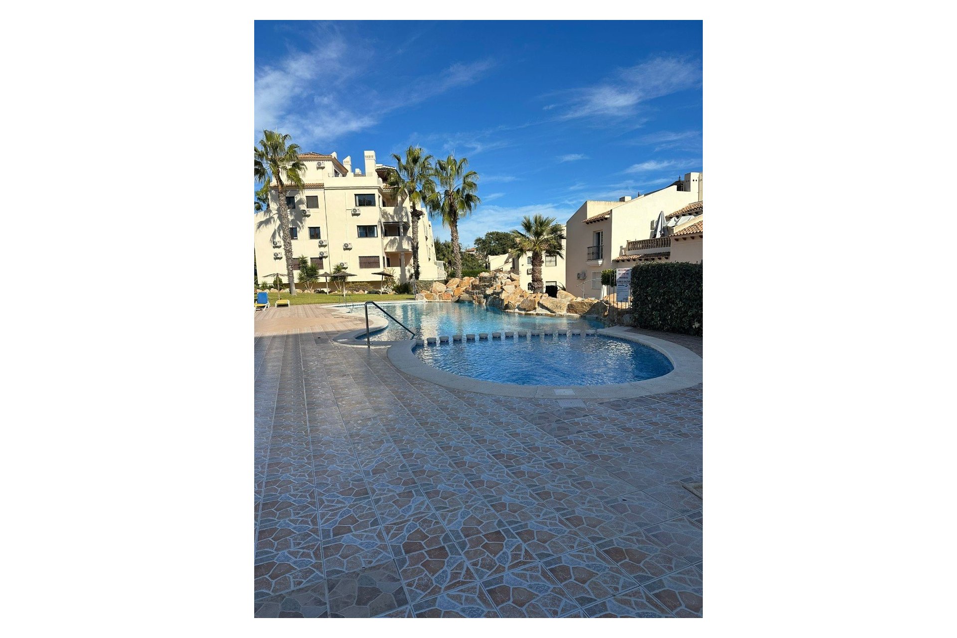 Resale - Townhouse -
Orihuela Costa - Las Ramblas