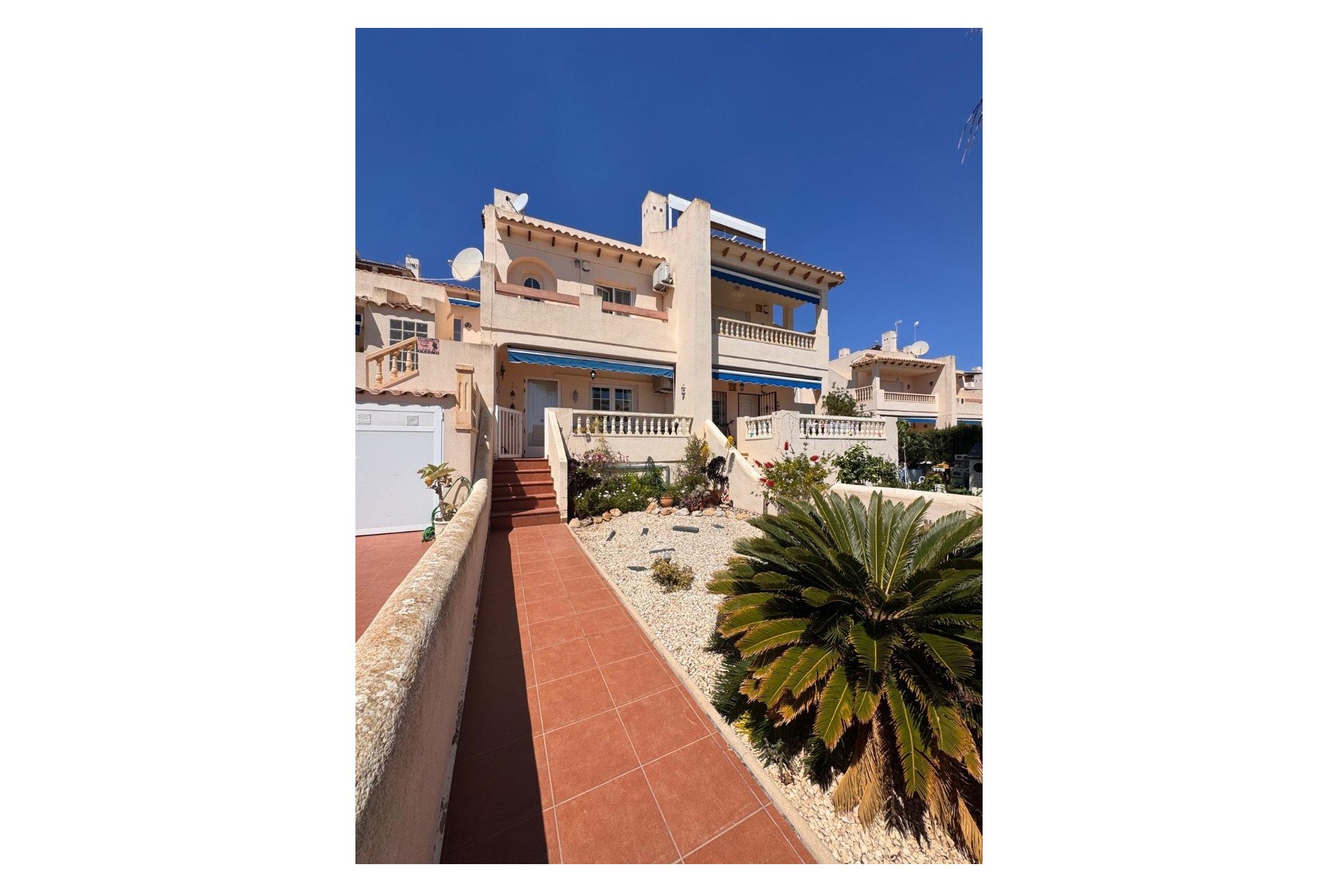 Resale - Townhouse -
Orihuela Costa - Las Ramblas