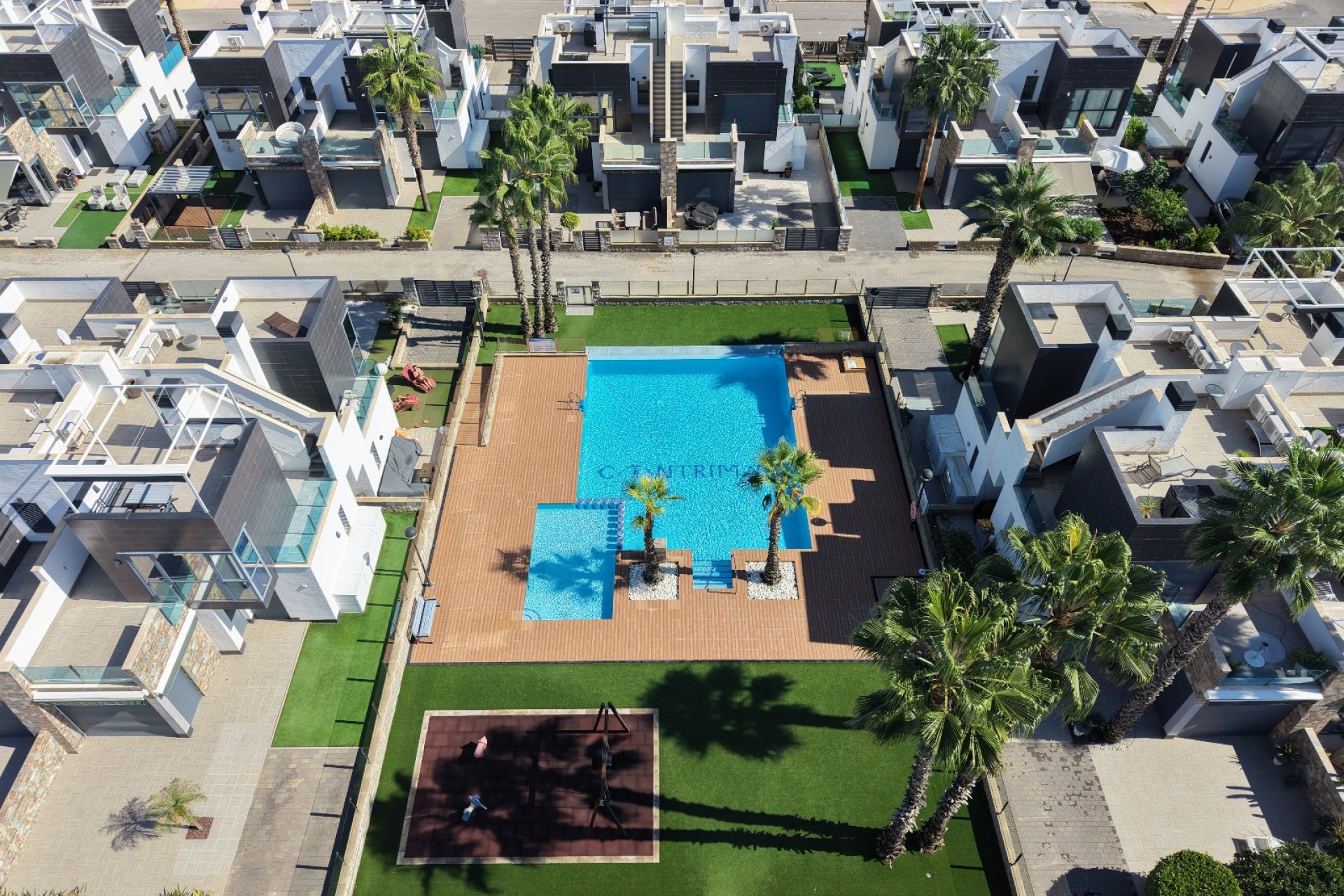 Resale - Townhouse -
Orihuela Costa - Lomas de Cabo Roig