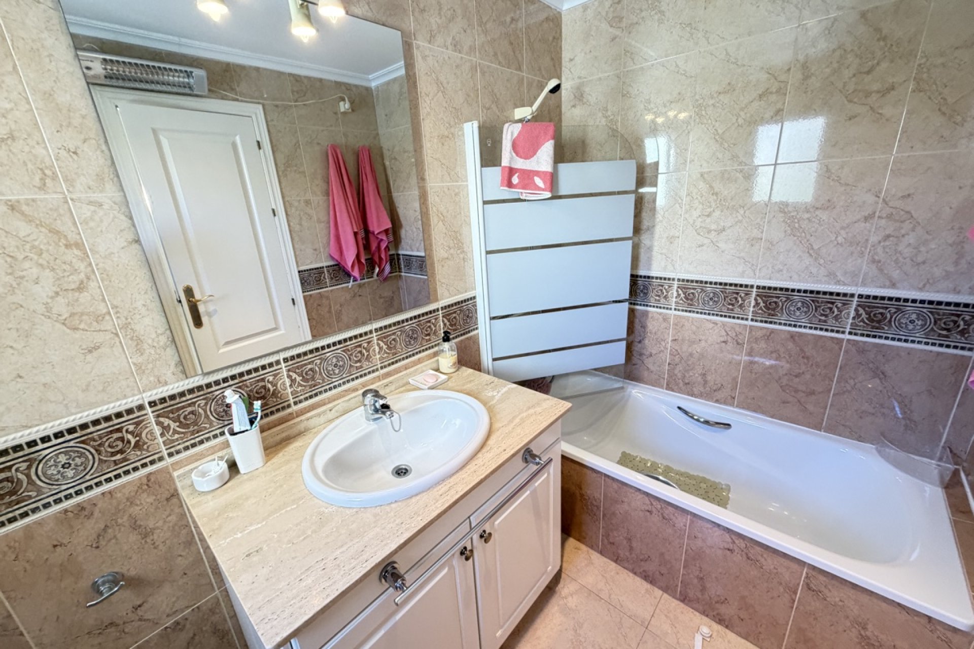 Resale - Townhouse -
Orihuela Costa - Lomas de Campoamor