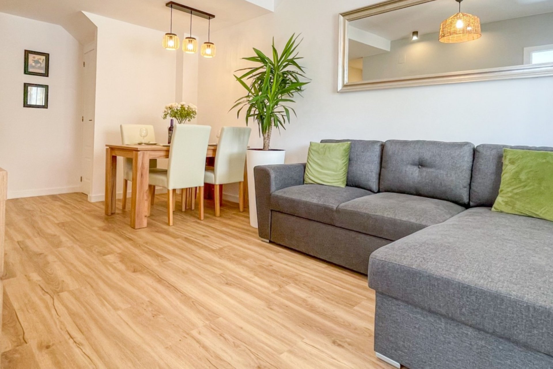 Resale - Townhouse -
Orihuela Costa - Los Altos