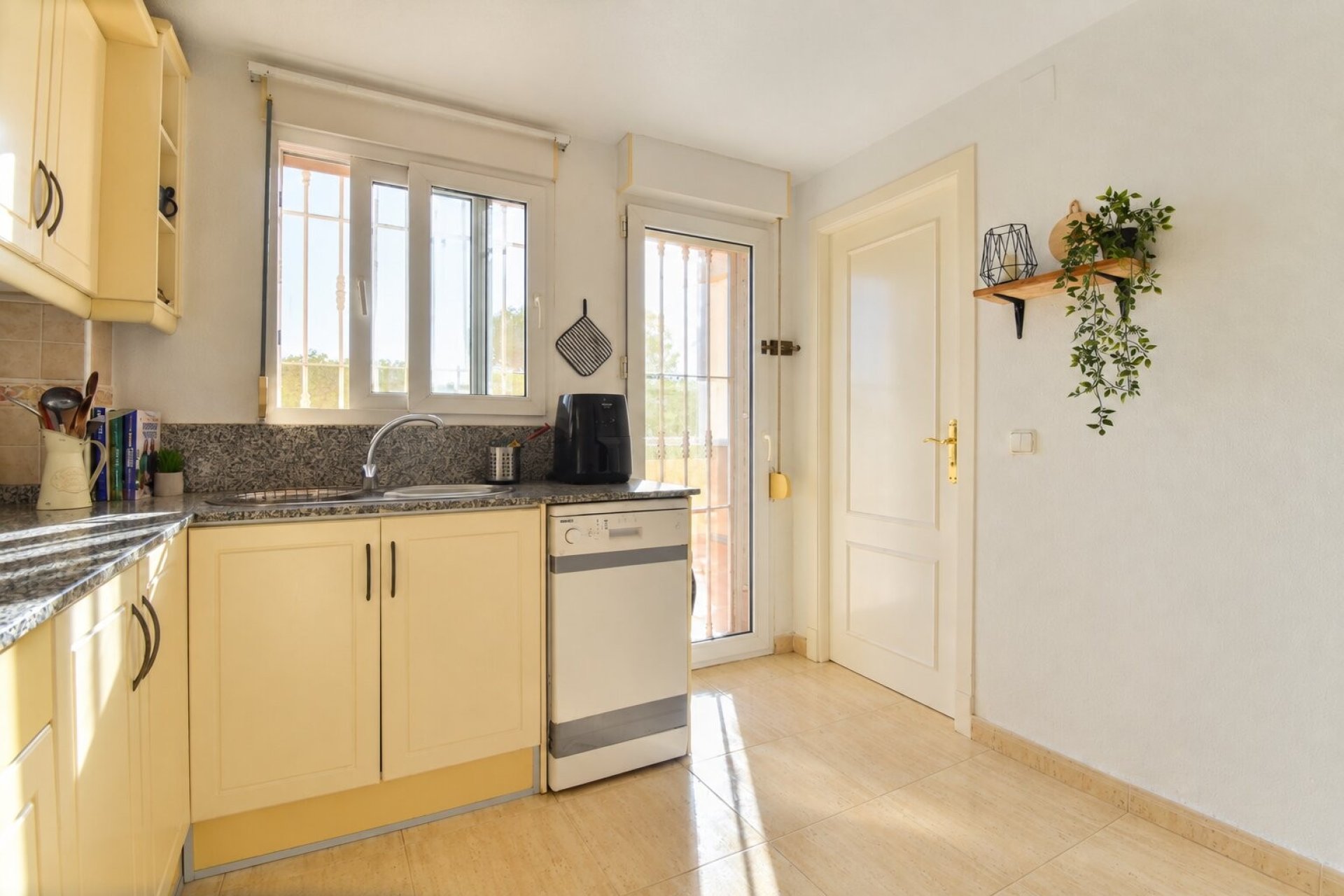 Resale - Townhouse -
Orihuela Costa - Los Altos