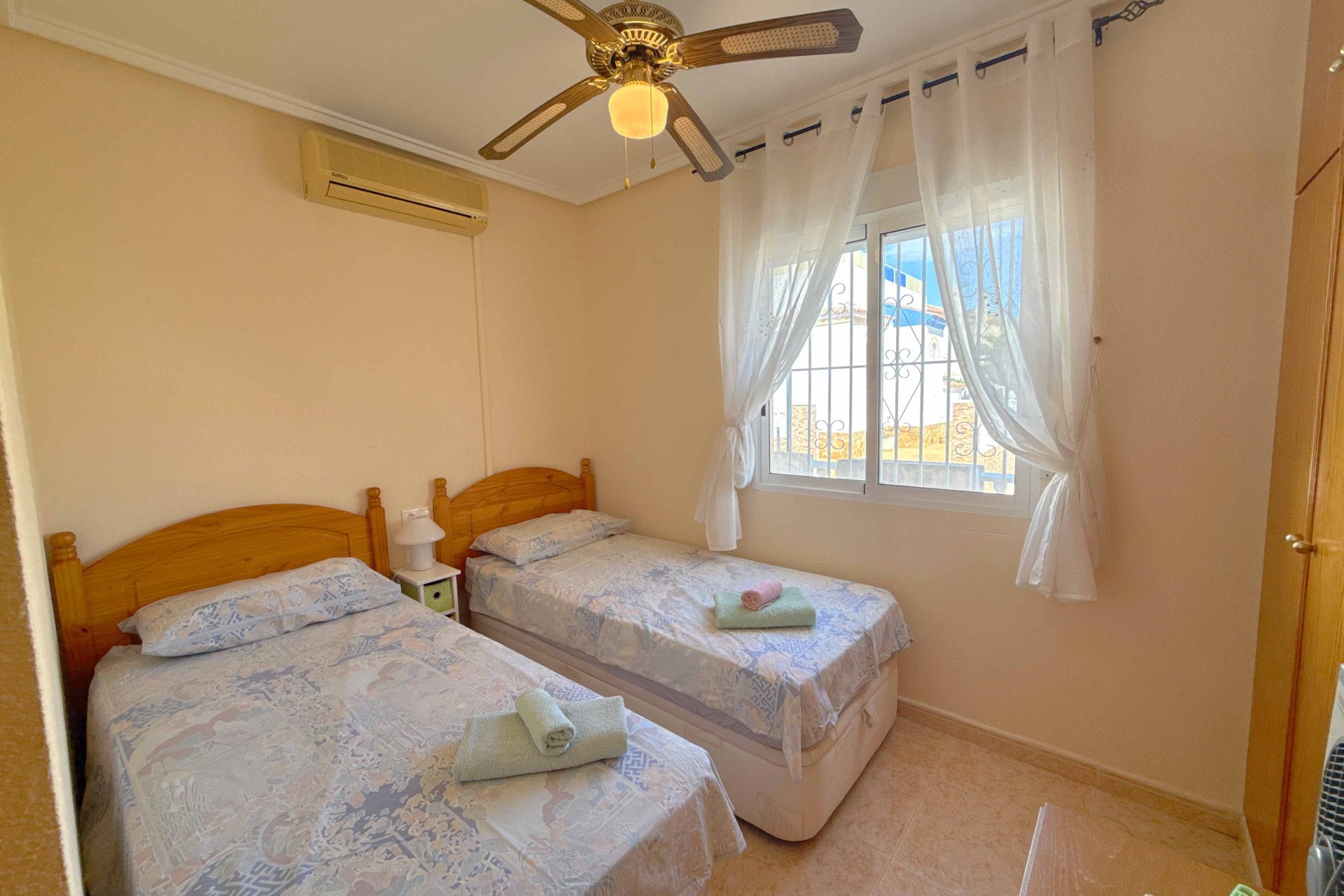 Resale - Townhouse -
Orihuela Costa - Los Dolses