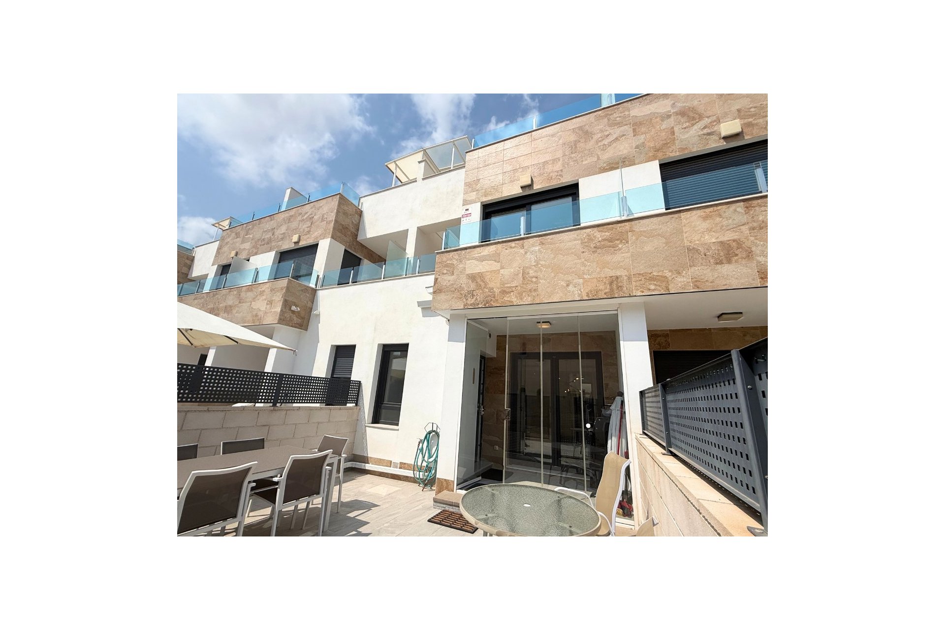 Resale - Townhouse -
Orihuela Costa - Playa Flamenca