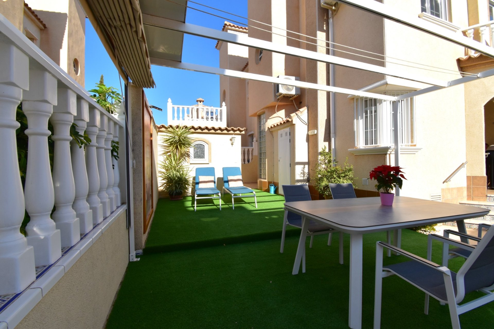 Resale - Townhouse -
Orihuela Costa - Playa Flamenca
