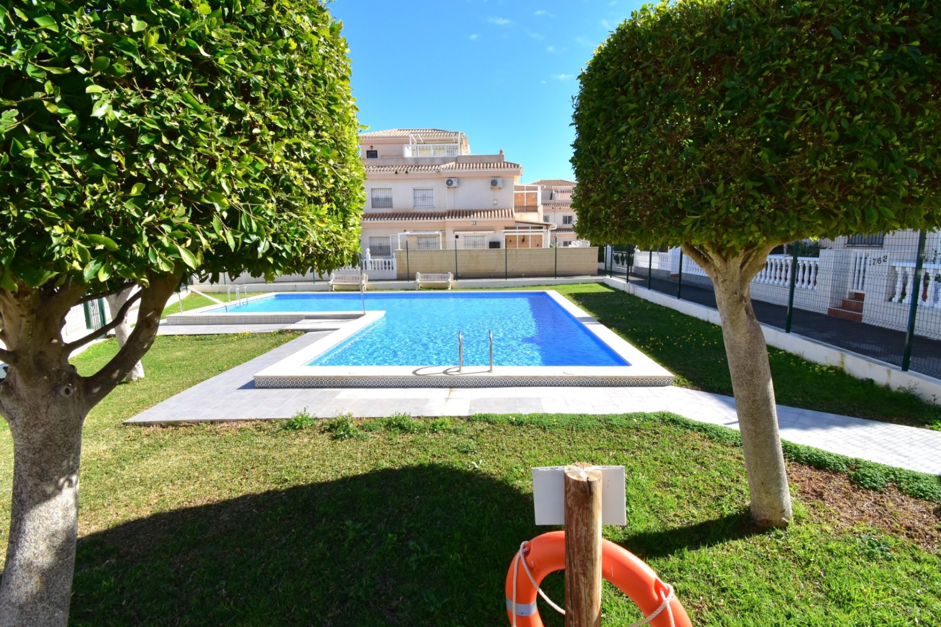 Resale - Townhouse -
Orihuela Costa - Playa Flamenca