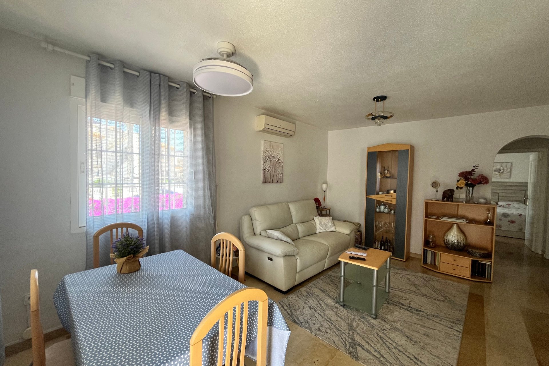 Resale - Townhouse -
Orihuela Costa - Playa Flamenca