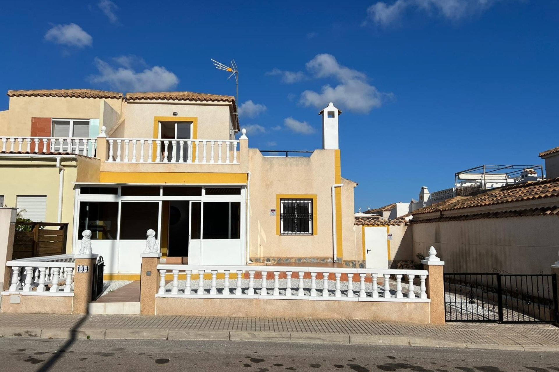 Resale - Townhouse -
Orihuela Costa - Punta Prima
