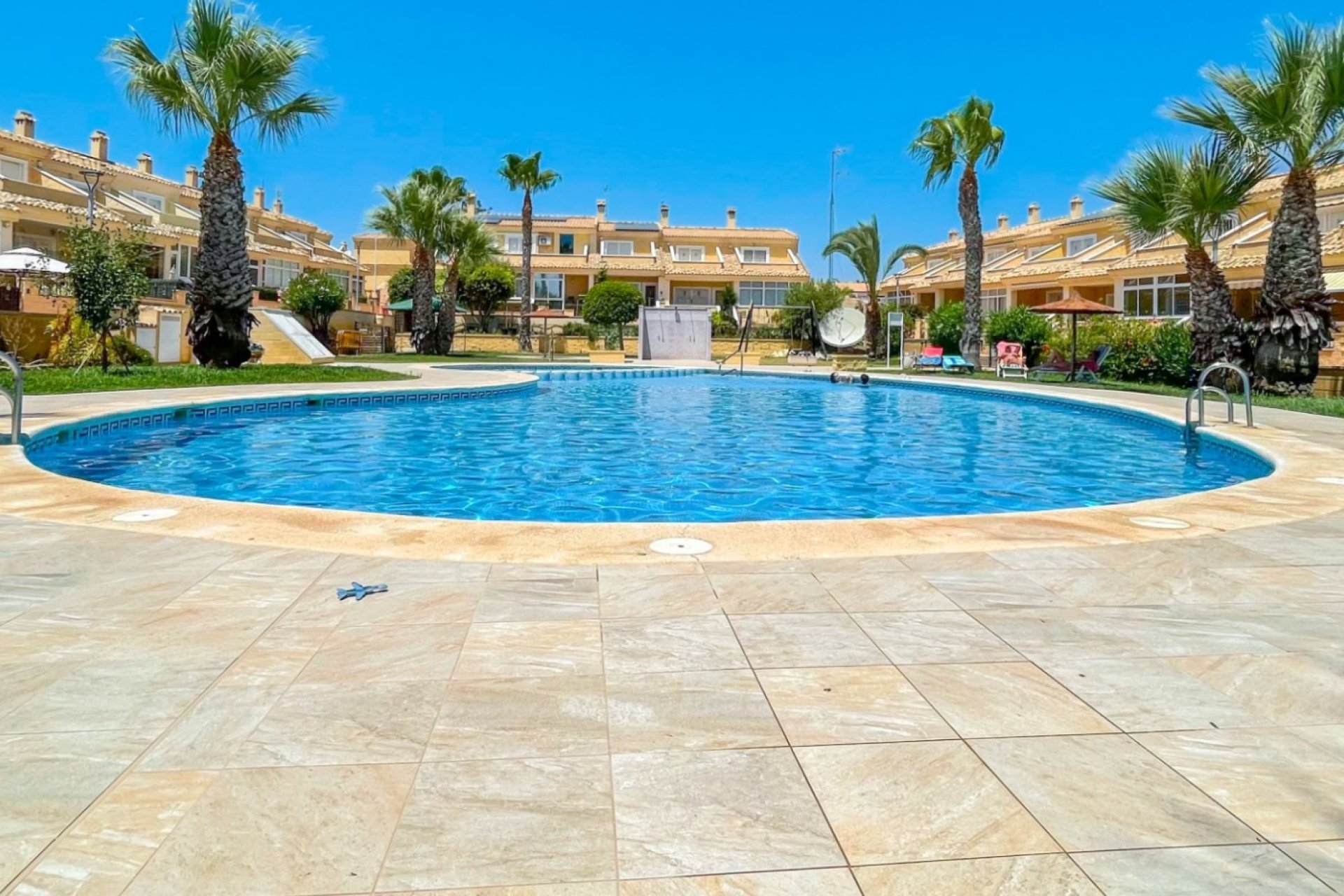 Resale - Townhouse -
Orihuela Costa - Punta Prima