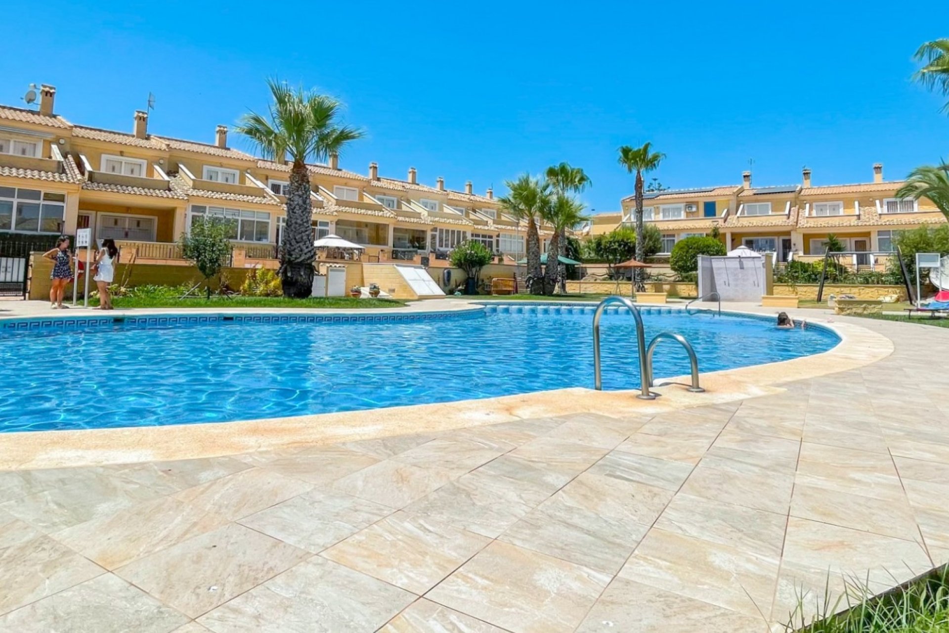 Resale - Townhouse -
Orihuela Costa - Punta Prima
