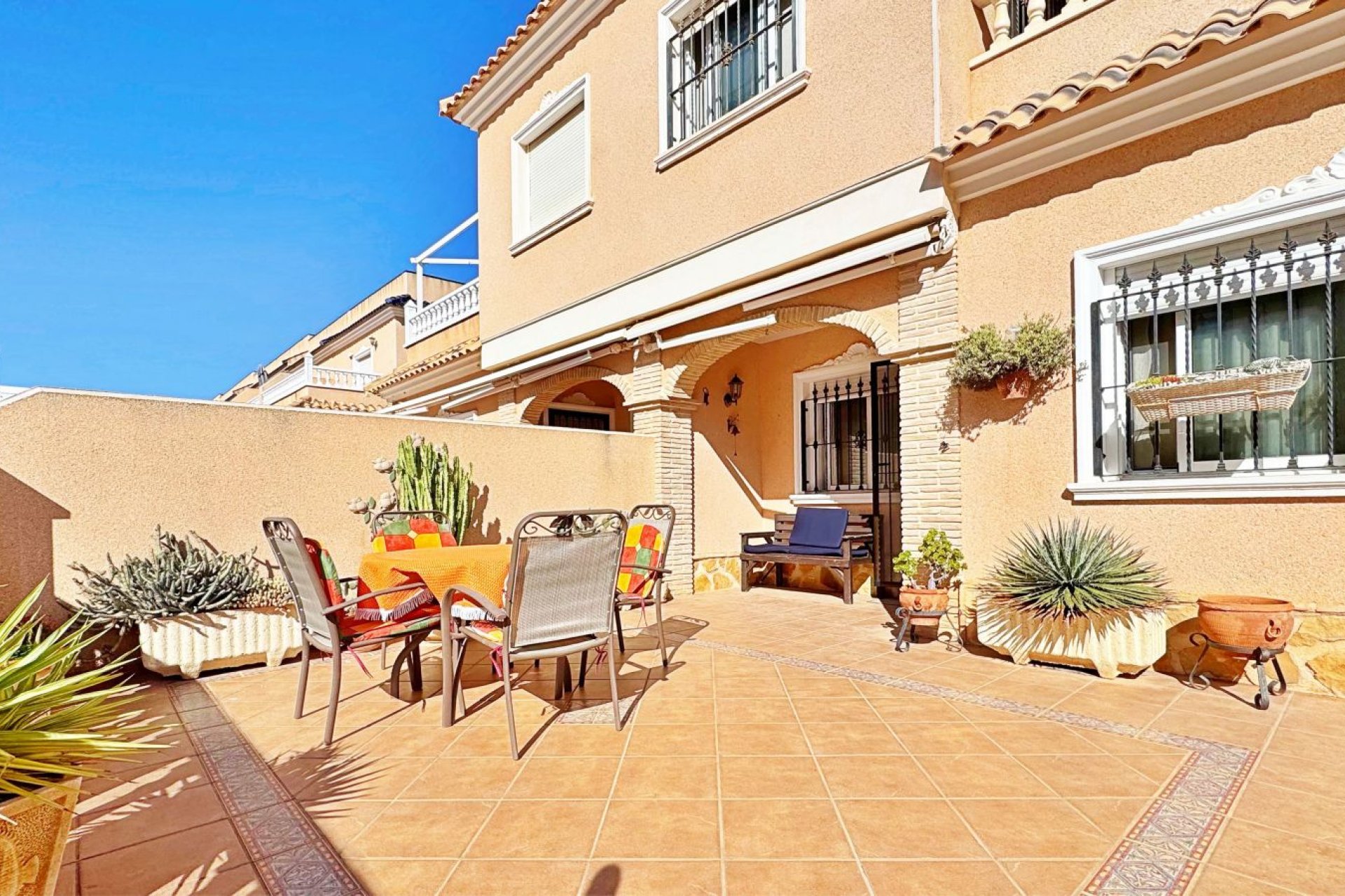 Resale - Townhouse -
Orihuela Costa - Villamartín
