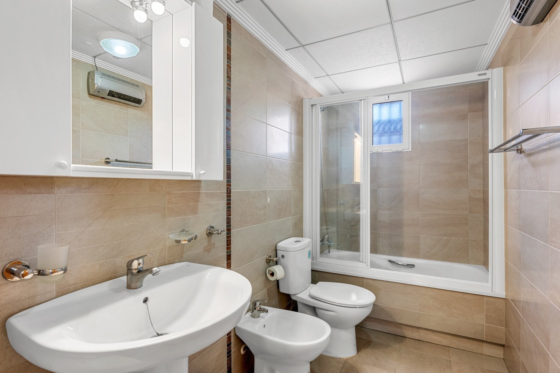 Resale - Townhouse -
Orihuela Costa - Villamartin