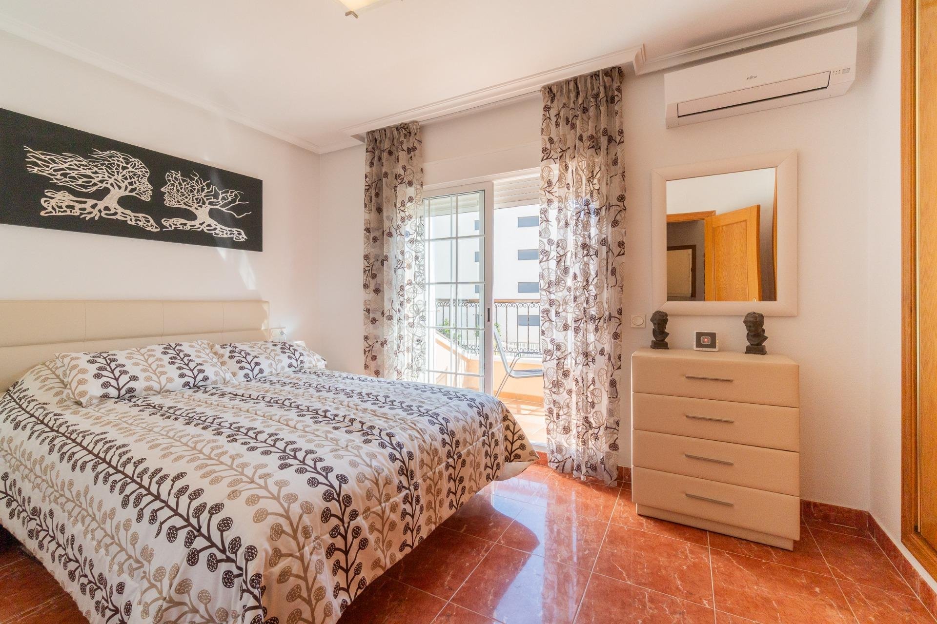 Resale - Townhouse -
Orihuela Costa - Villamartin