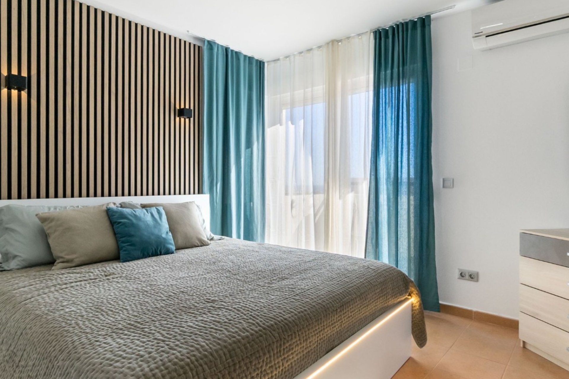 Resale - Townhouse -
Orihuela Costa - Villamartin