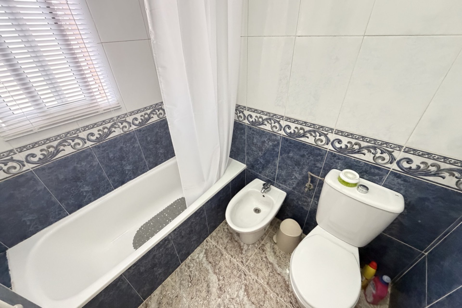Resale - Townhouse -
Orihuela Costa - Villamartin