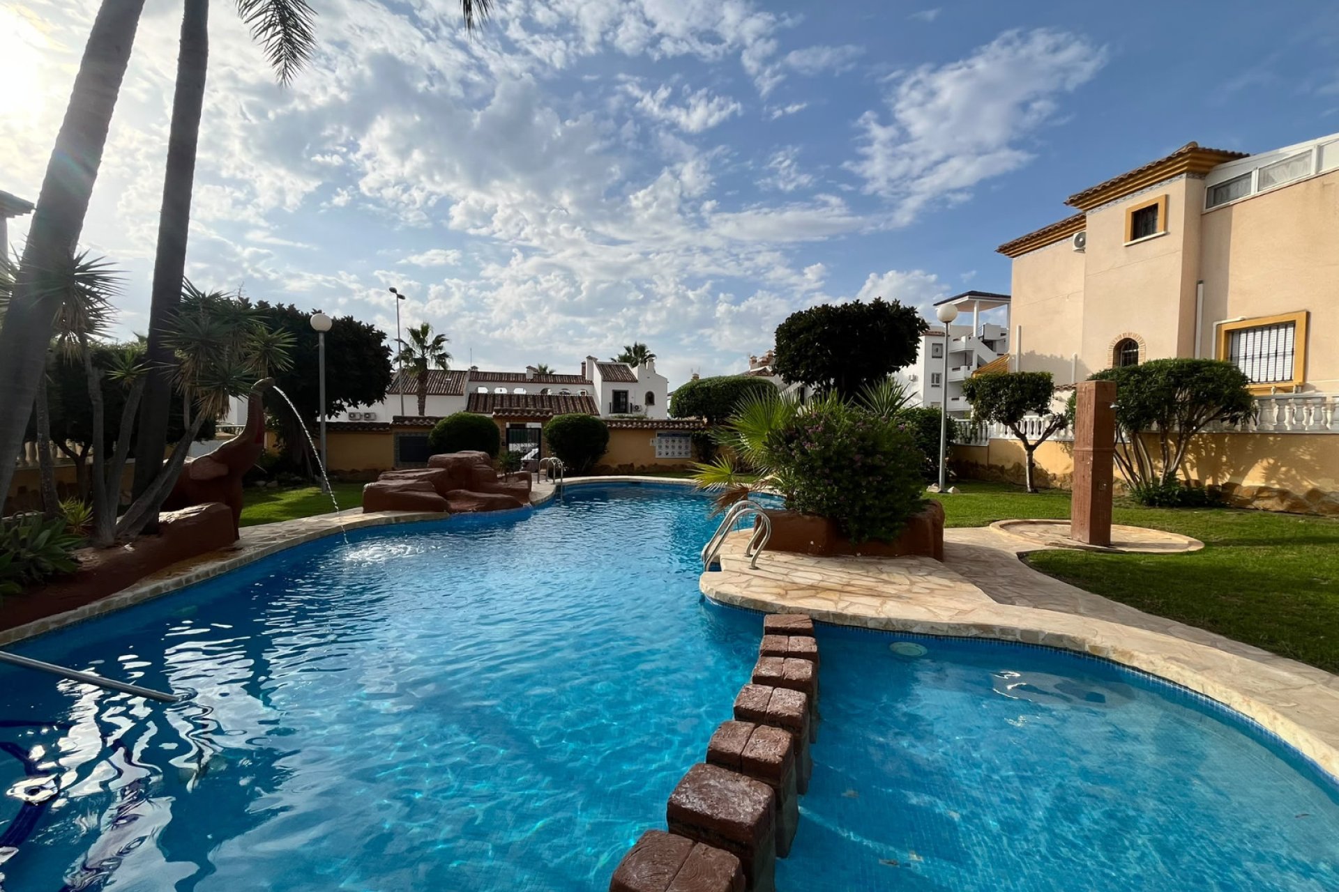 Resale - Townhouse -
Orihuela Costa - Villamartin