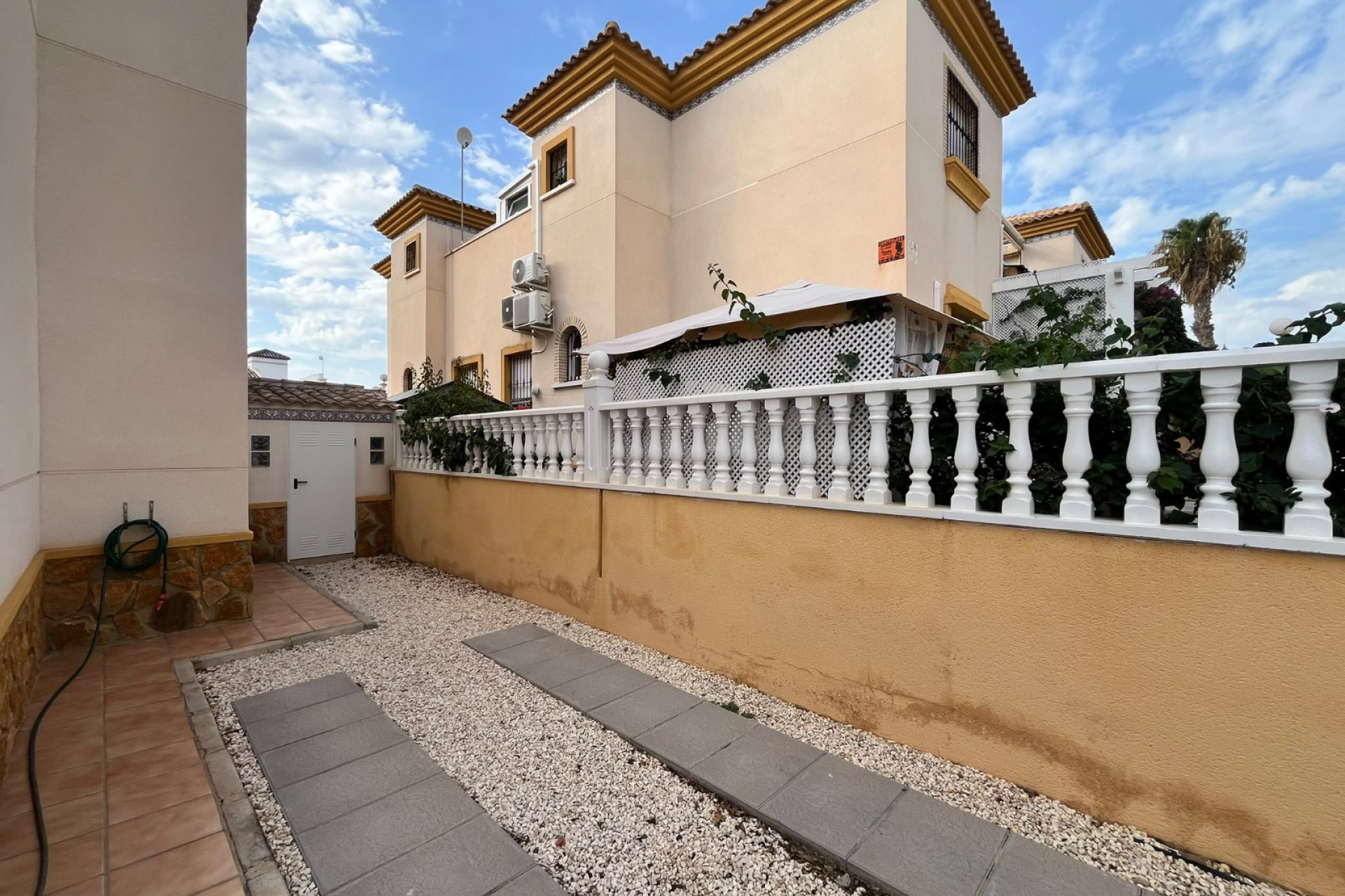 Resale - Townhouse -
Orihuela Costa - Villamartin