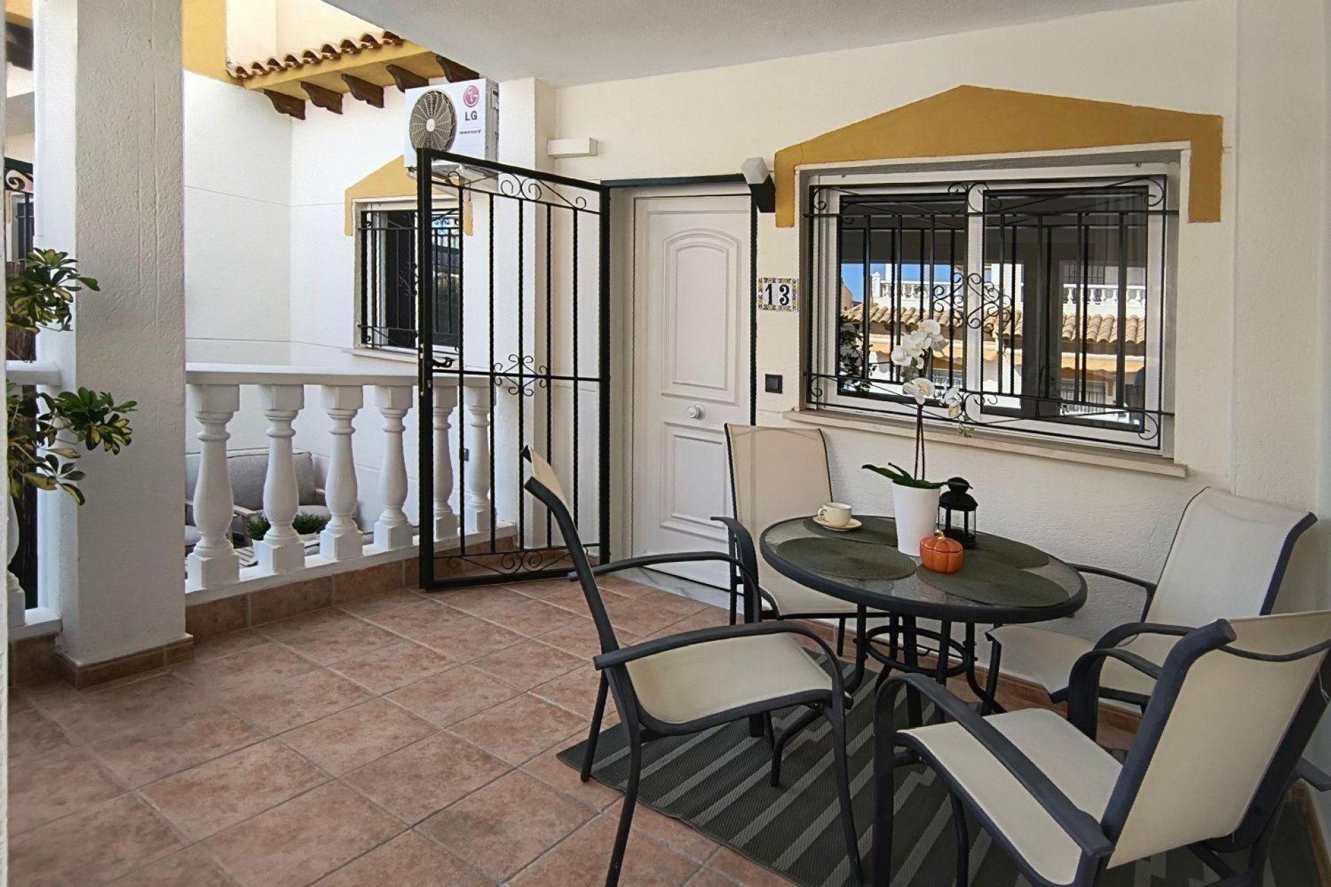 Resale - Townhouse -
Orihuela - Urbanización Perla del Mar