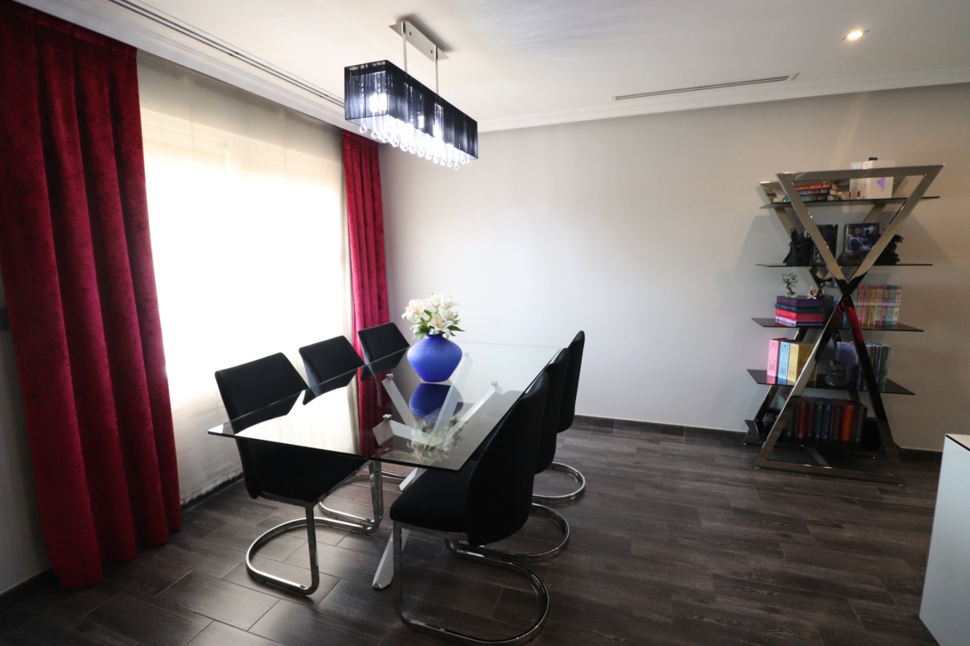 Resale - Townhouse -
Redovan - Redovan - Town