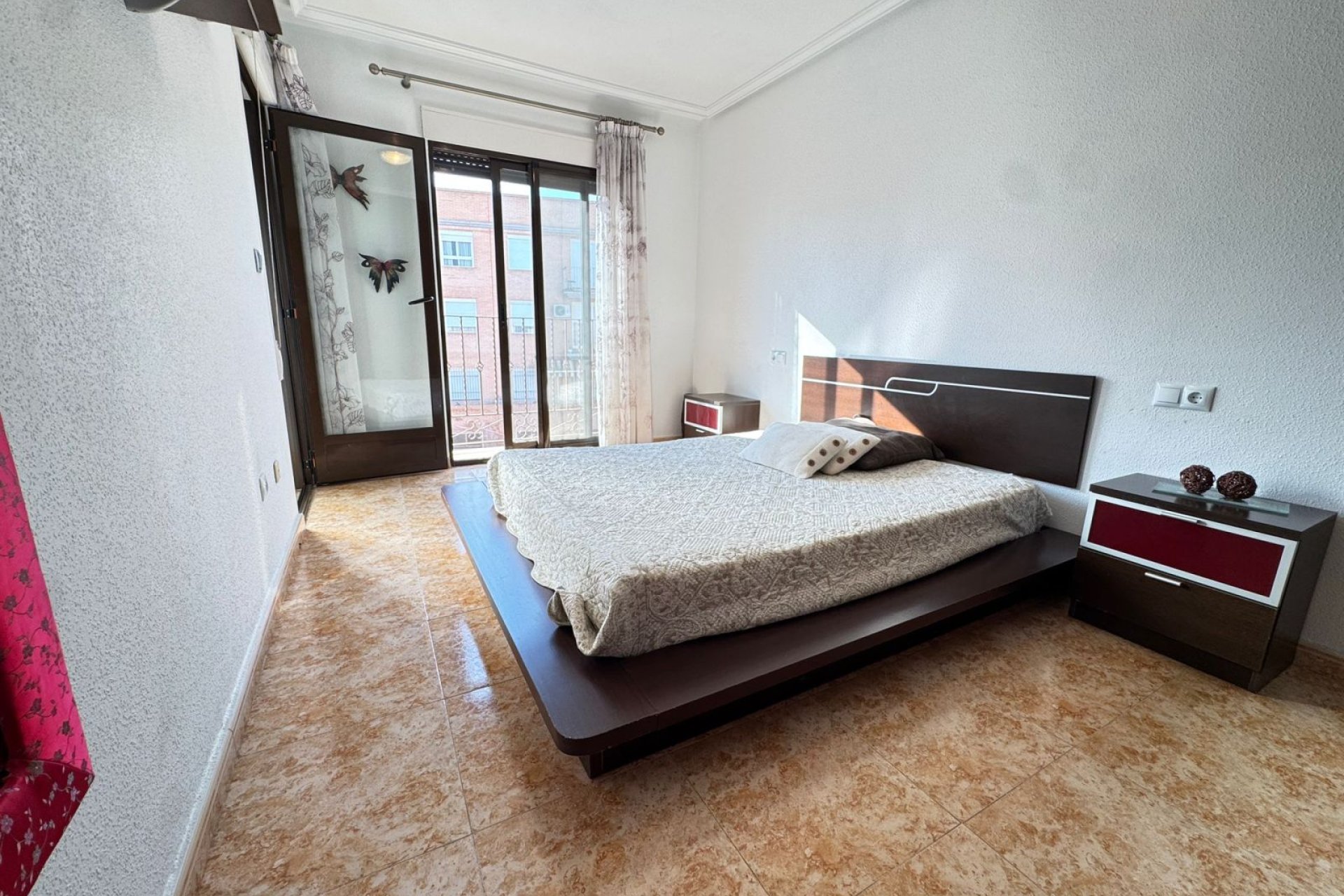 Resale - Townhouse -
San Miguel de Salinas - San Miguel - Town