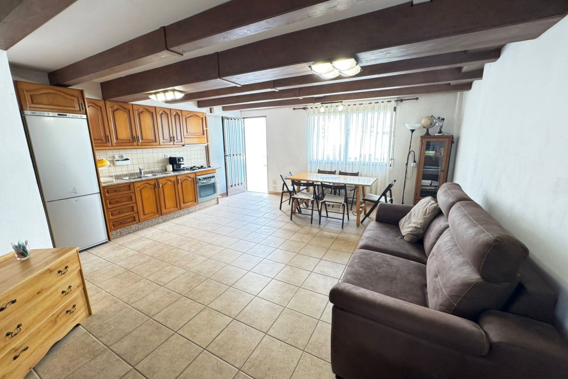Resale - Townhouse -
San Miguel de Salinas - San Miguel - Town