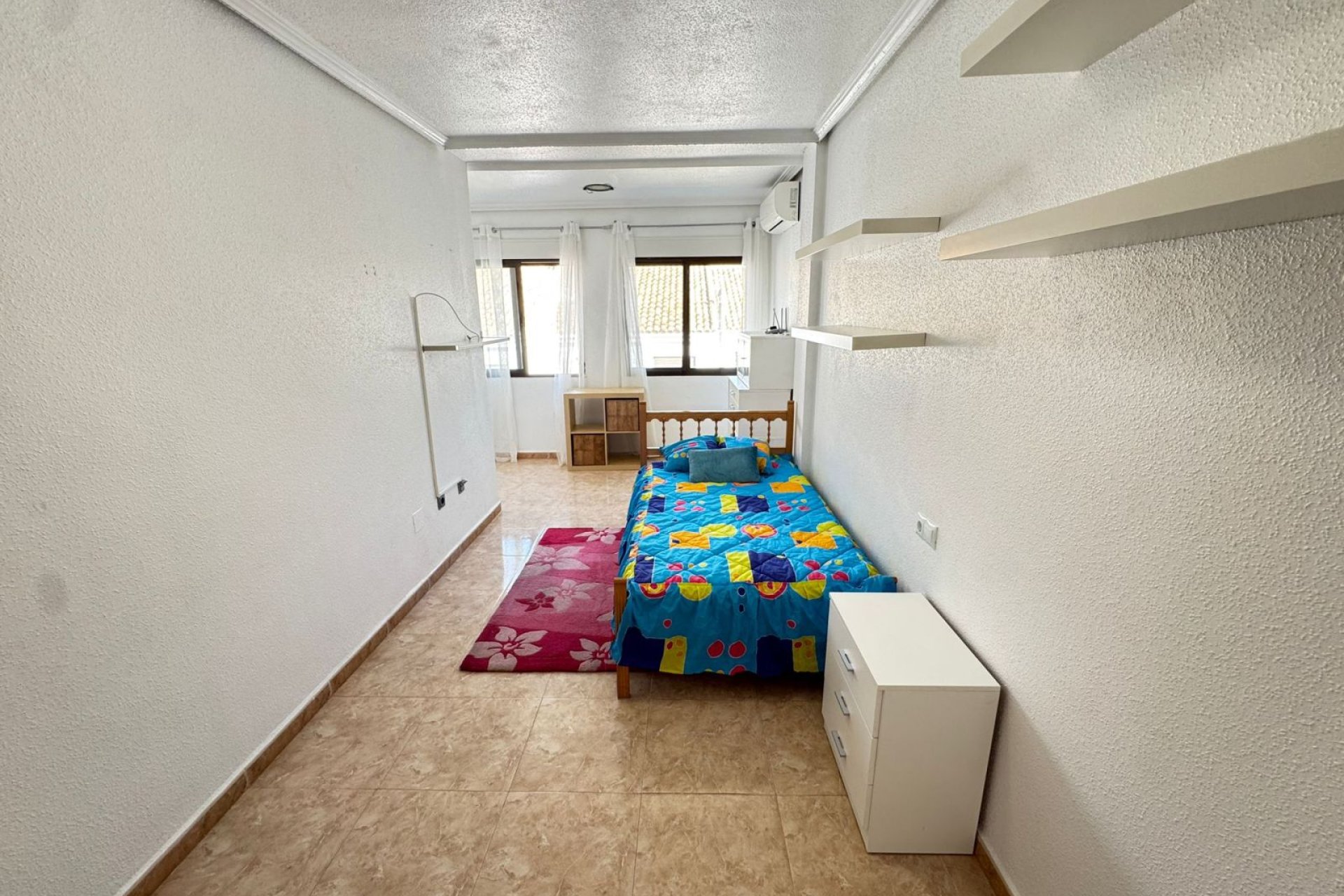 Resale - Townhouse -
San Miguel de Salinas - San Miguel - Town