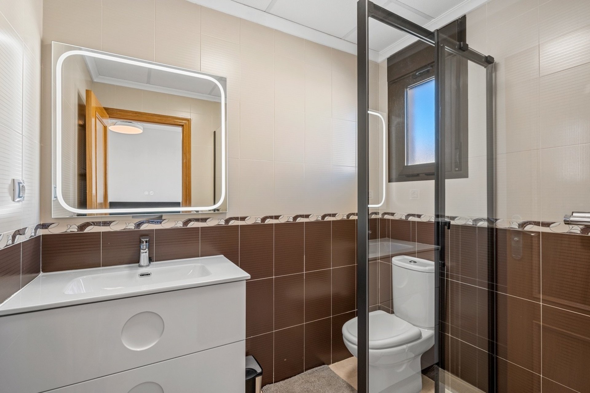 Resale - Townhouse -
San Miguel de Salinas