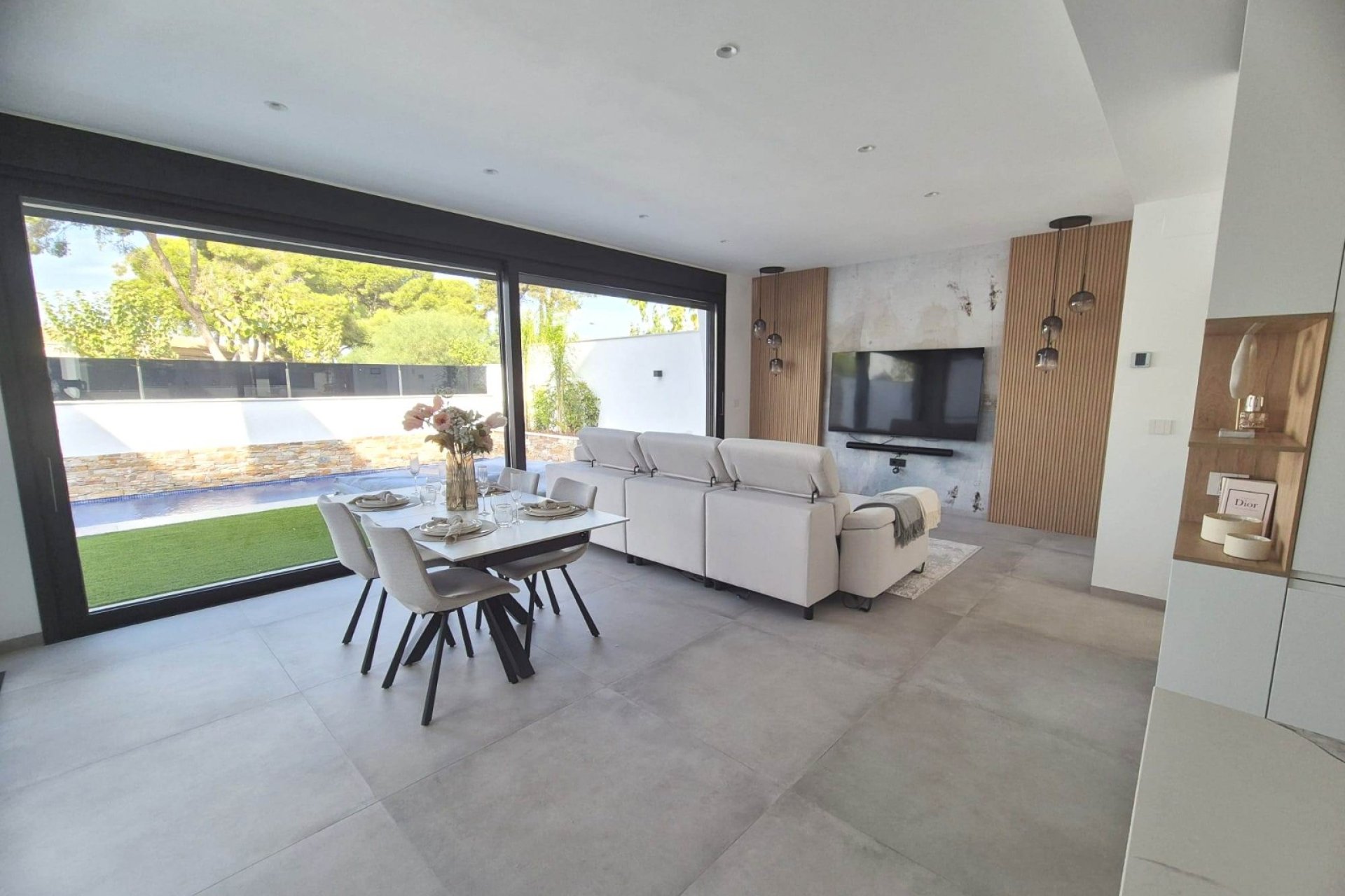 Resale - Townhouse -
Santiago de La Ribera - Santiago de La Ribera - Town