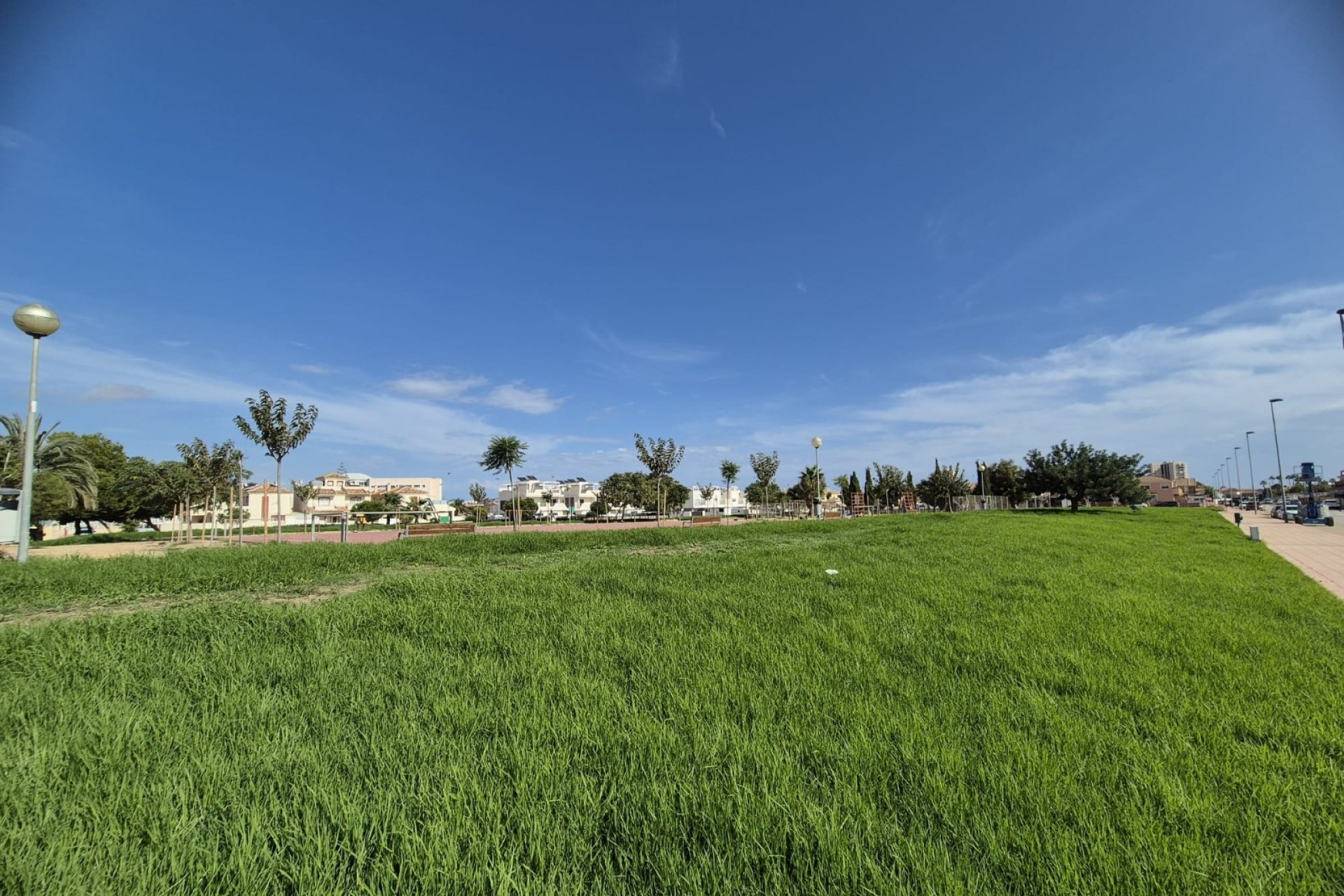 Resale - Townhouse -
Santiago de La Ribera - Santiago de La Ribera - Town