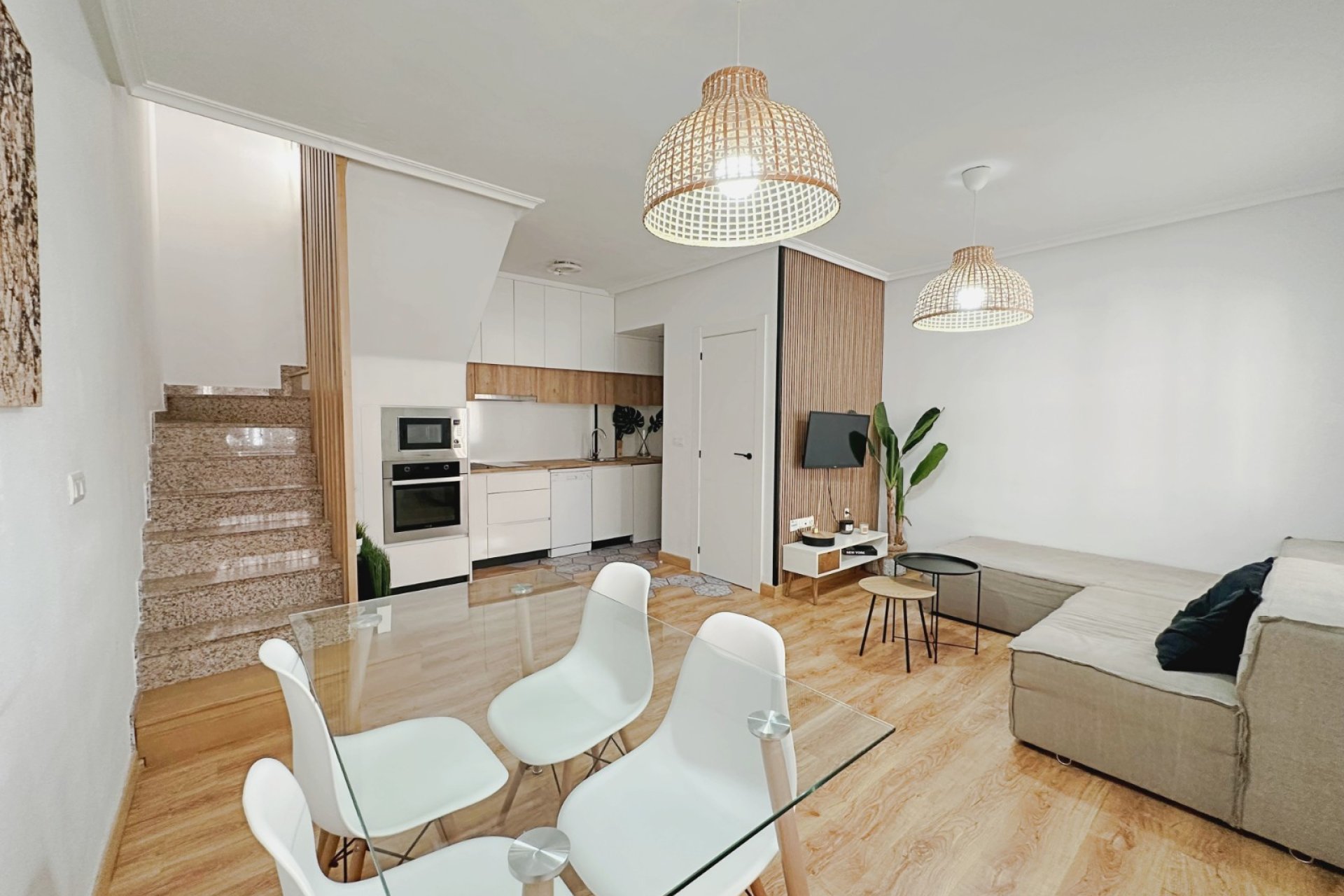 Resale - Townhouse / Terraced House -
Orihuela Costa - La Zenia