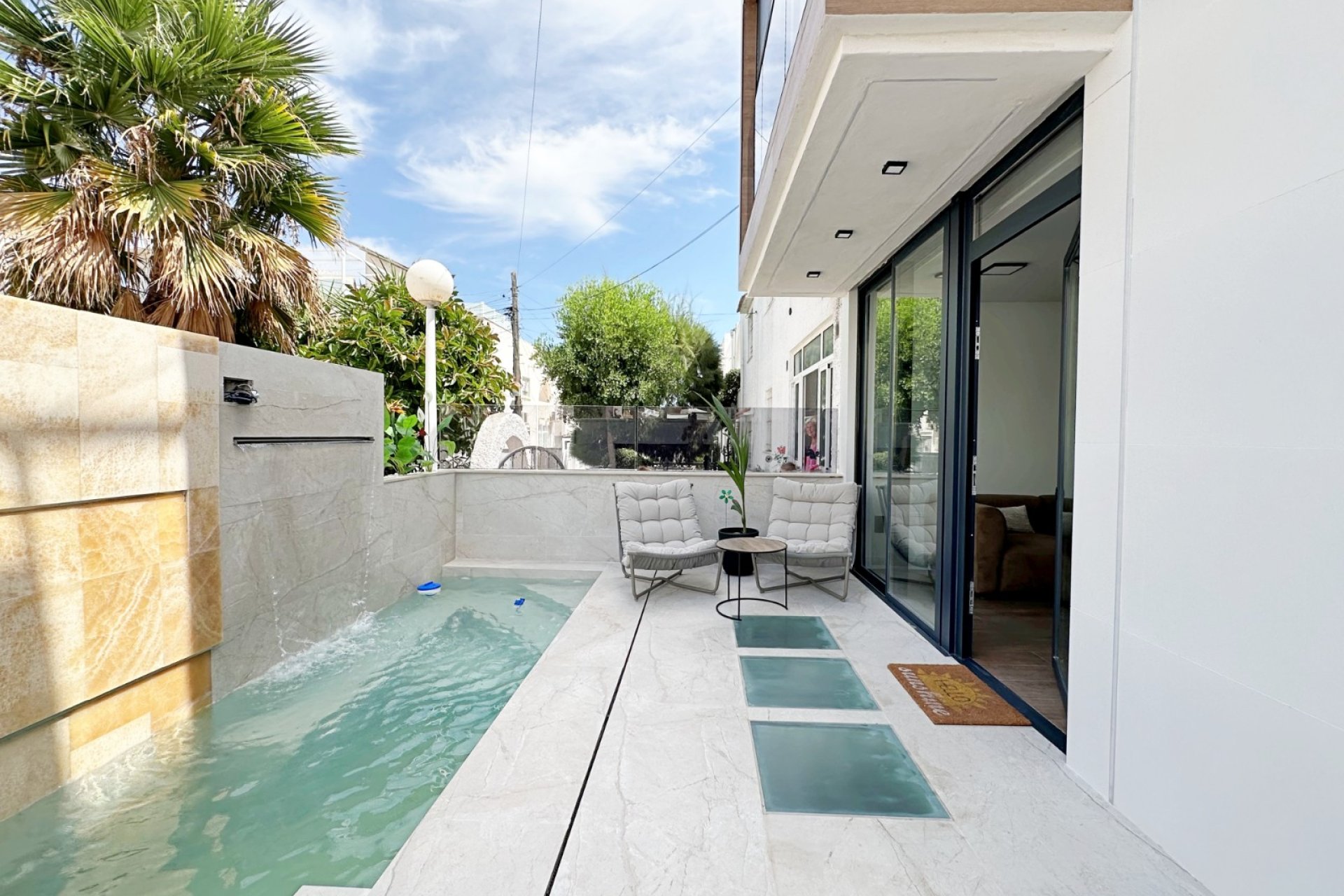 Resale - Townhouse / Terraced House -
Torrevieja