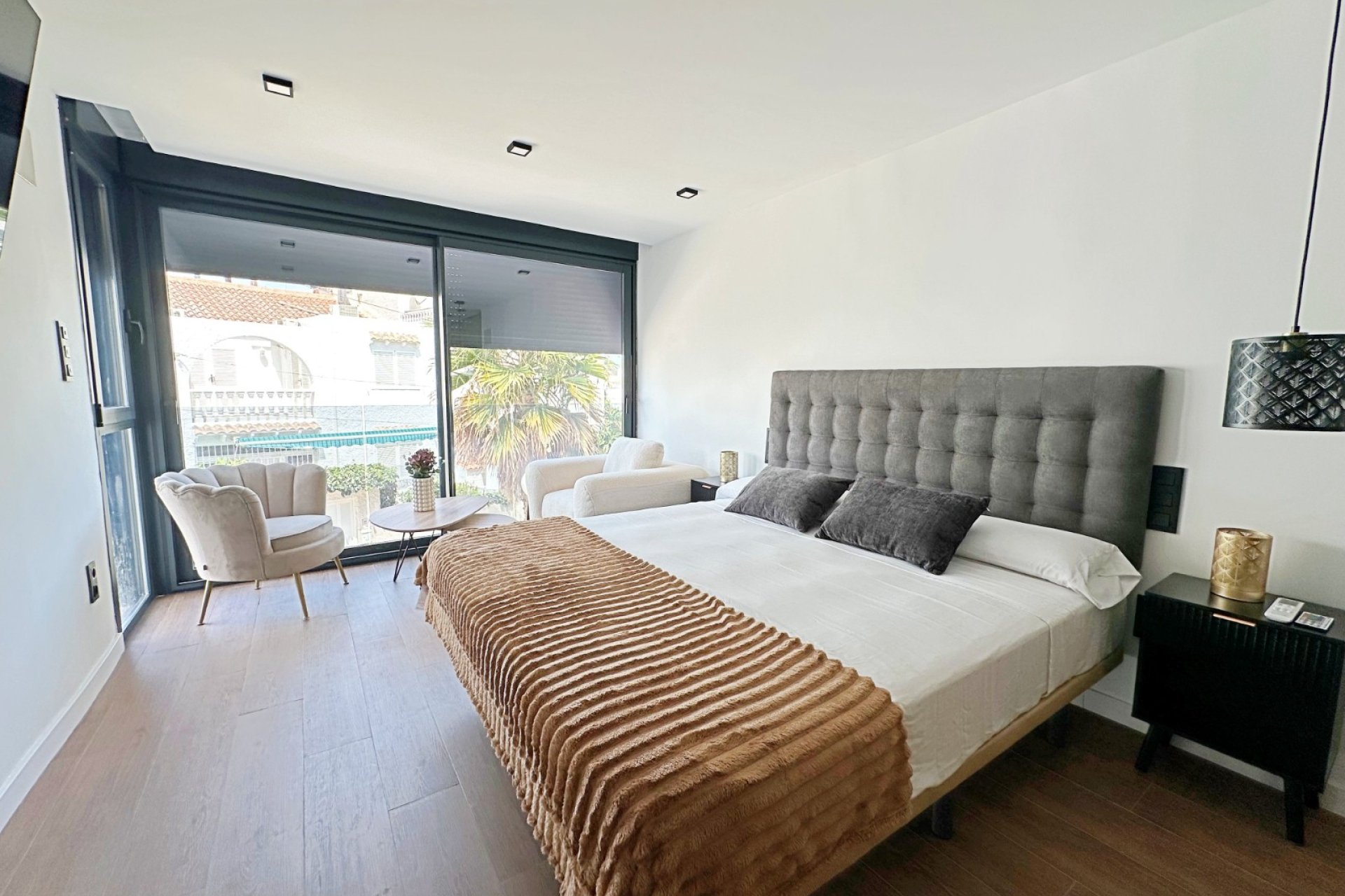 Resale - Townhouse / Terraced House -
Torrevieja