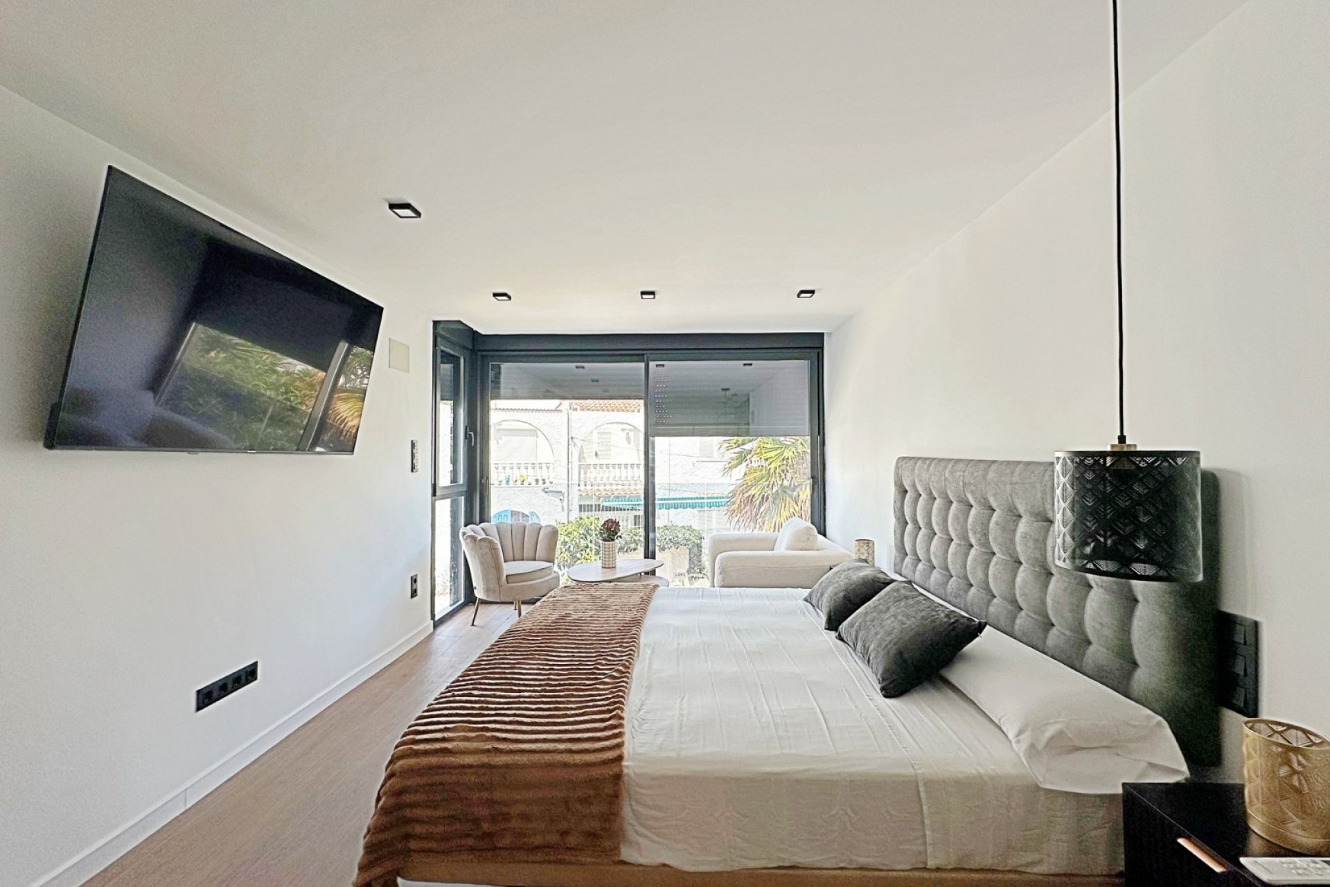 Resale - Townhouse / Terraced House -
Torrevieja
