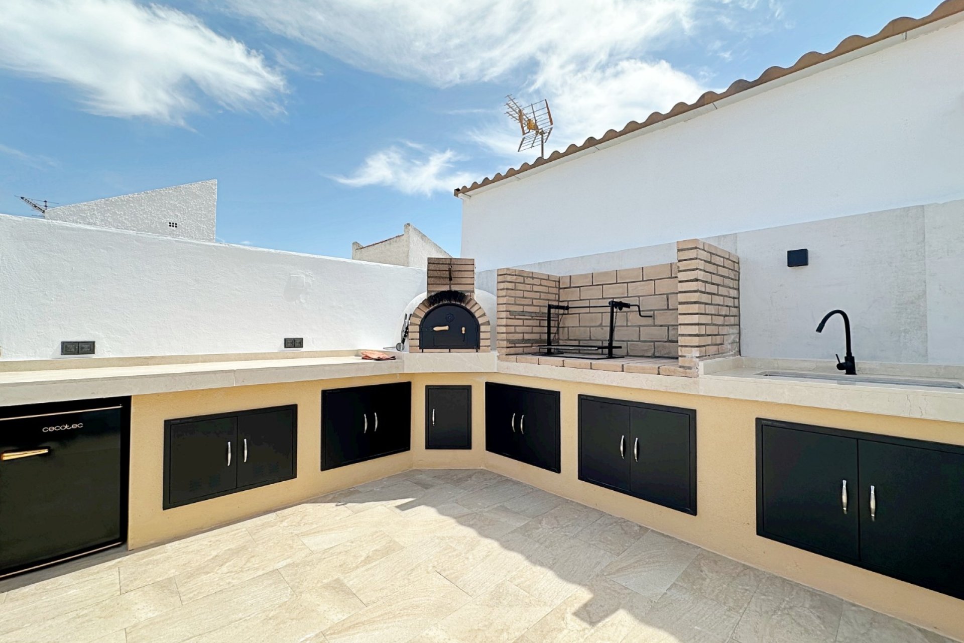 Resale - Townhouse / Terraced House -
Torrevieja