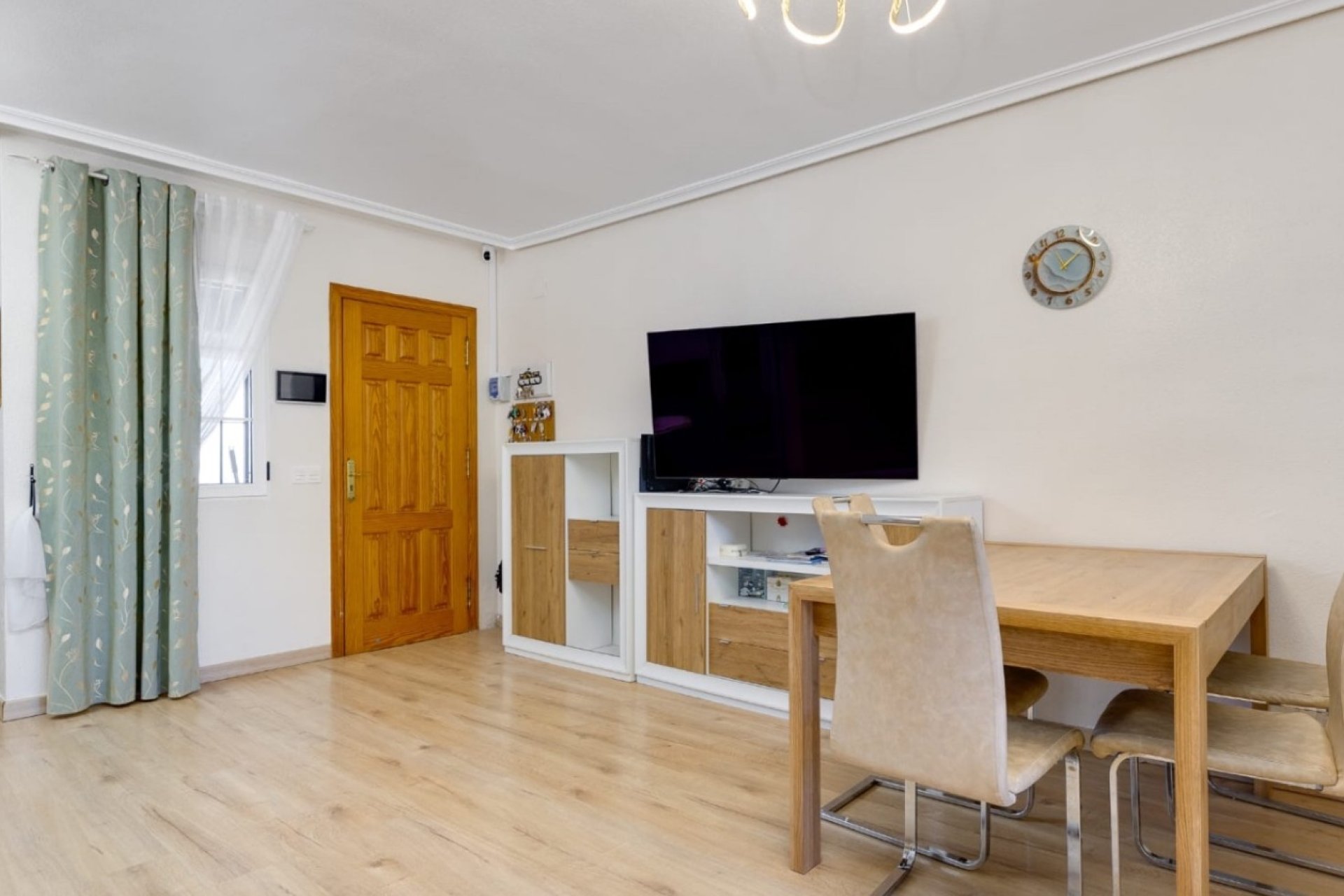 Resale - Townhouse -
Torrevieja - Aguas Nuevas