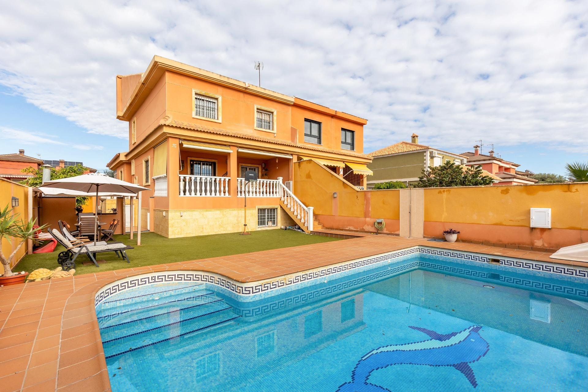 Resale - Townhouse -
Torrevieja - Aguas Nuevas