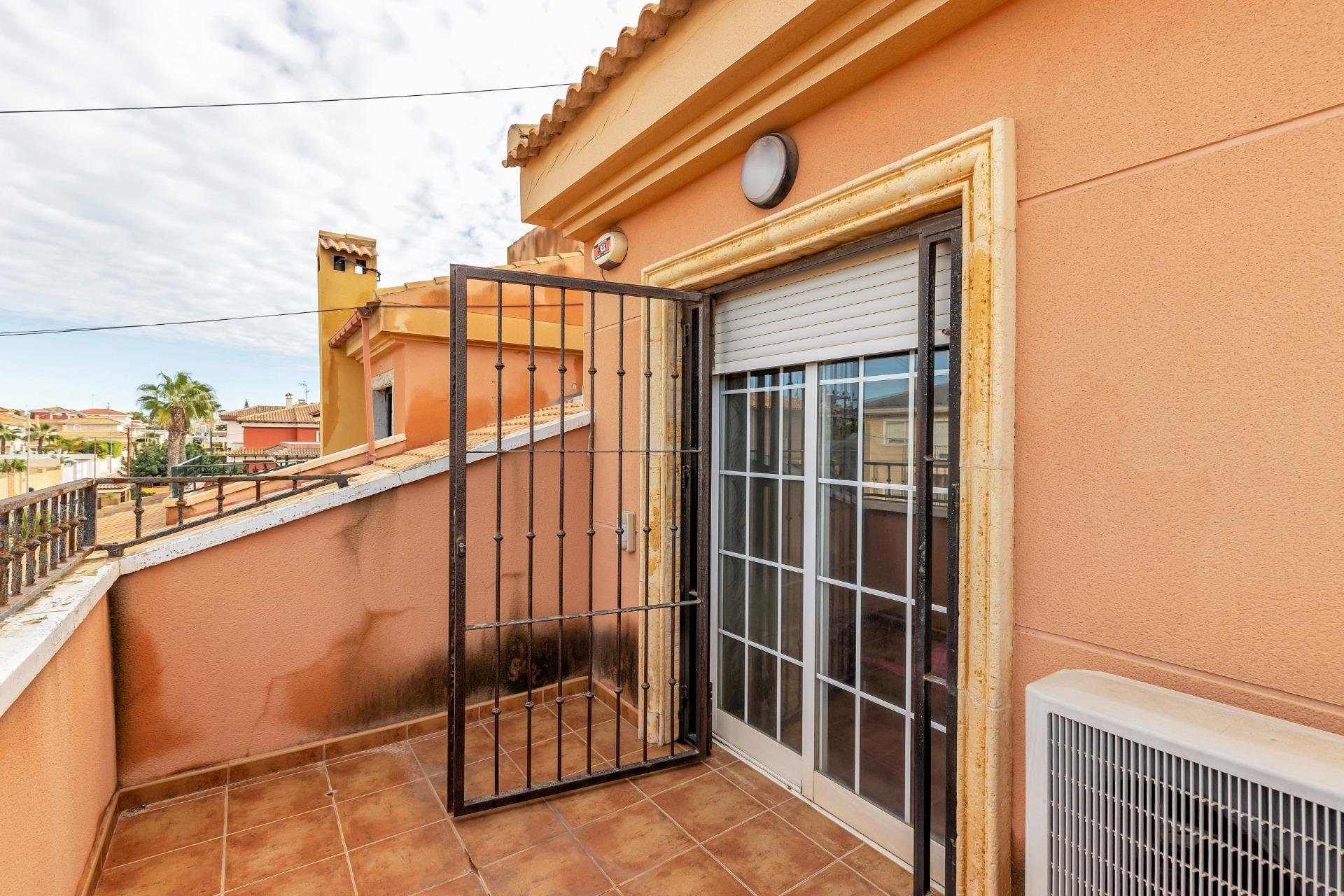 Resale - Townhouse -
Torrevieja - Aguas Nuevas