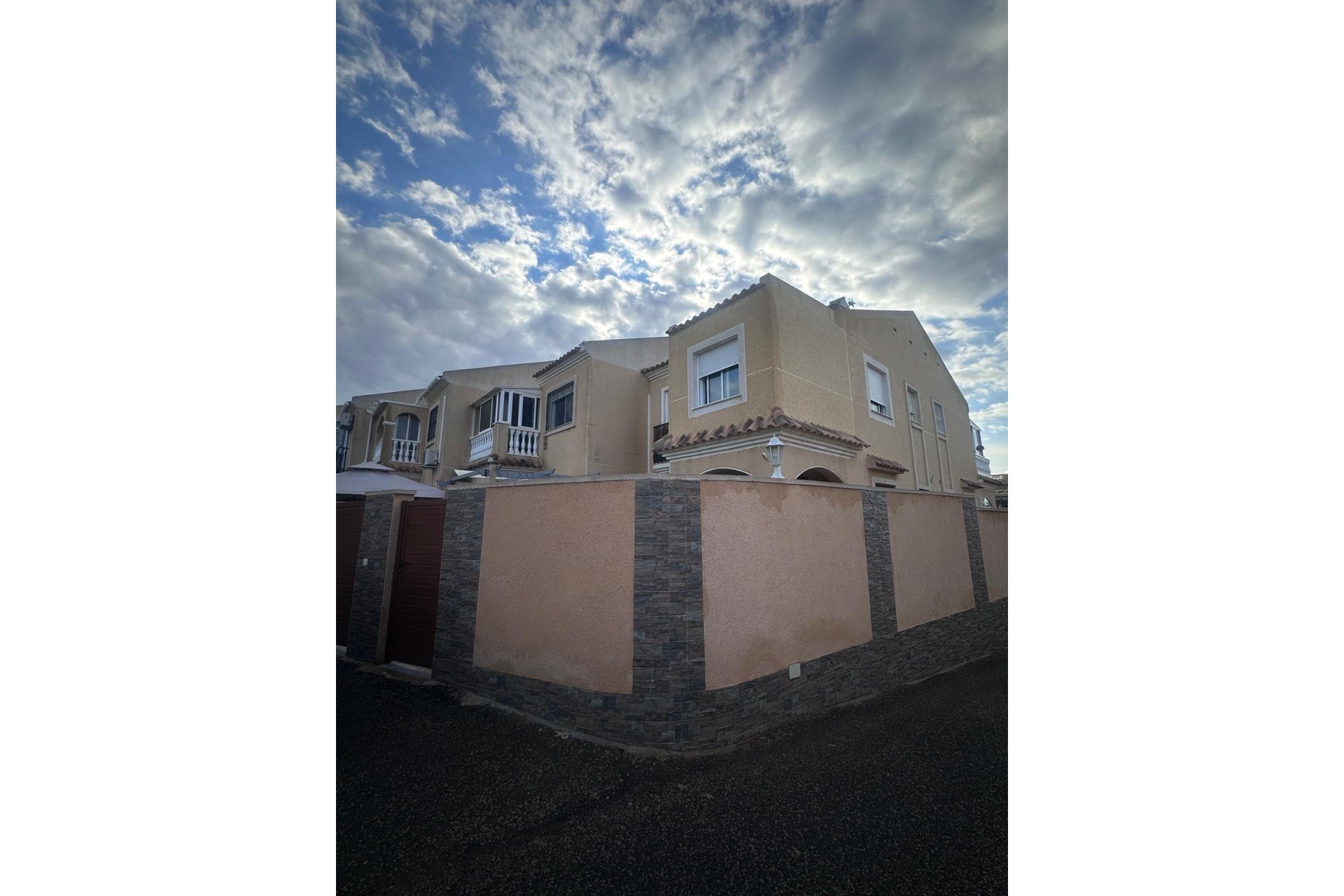 Resale - Townhouse -
Torrevieja - Aguas Nuevas