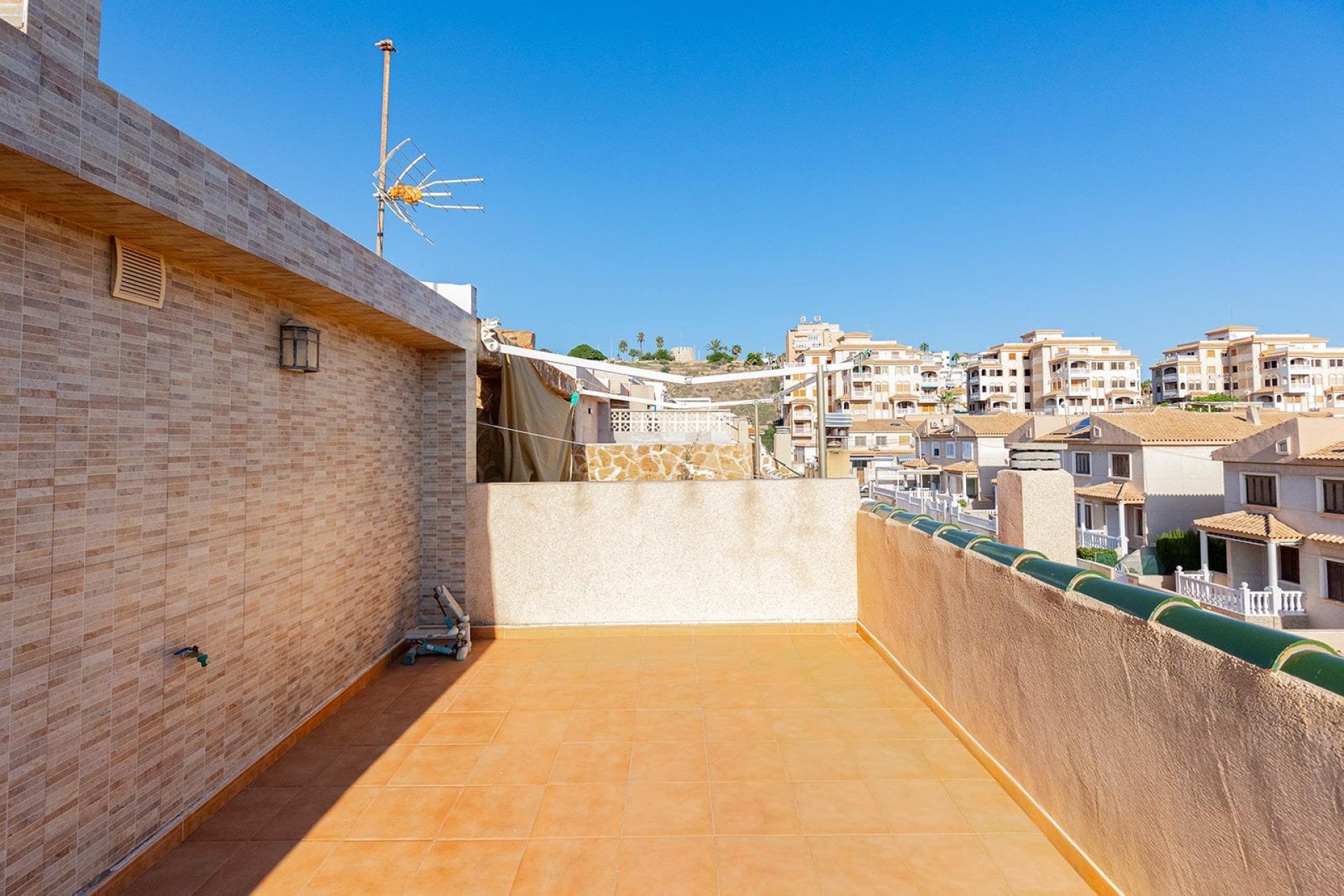 Resale - Townhouse -
Torrevieja - Cala de cabo cervera