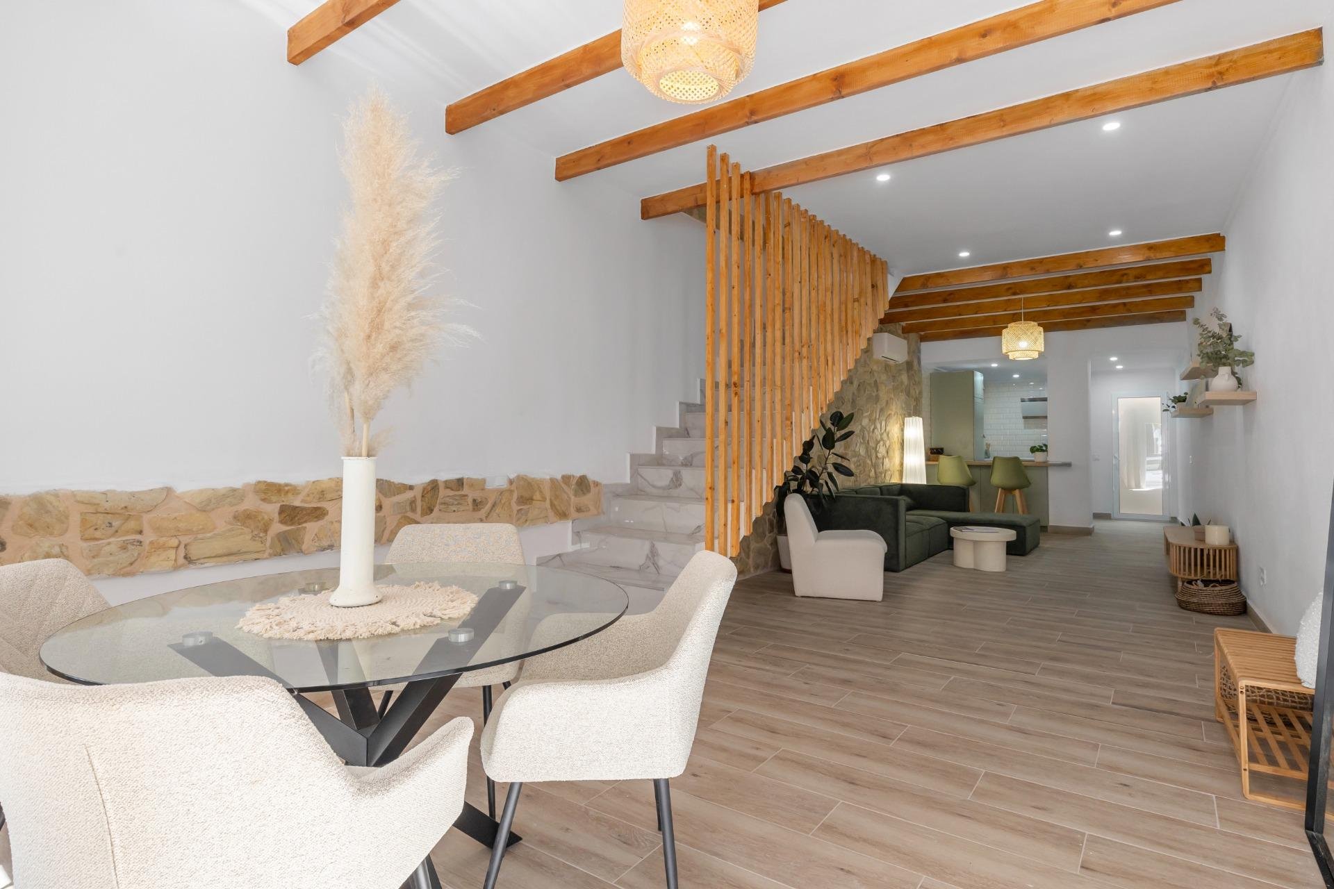 Resale - Townhouse -
Torrevieja - Paseo maritimo