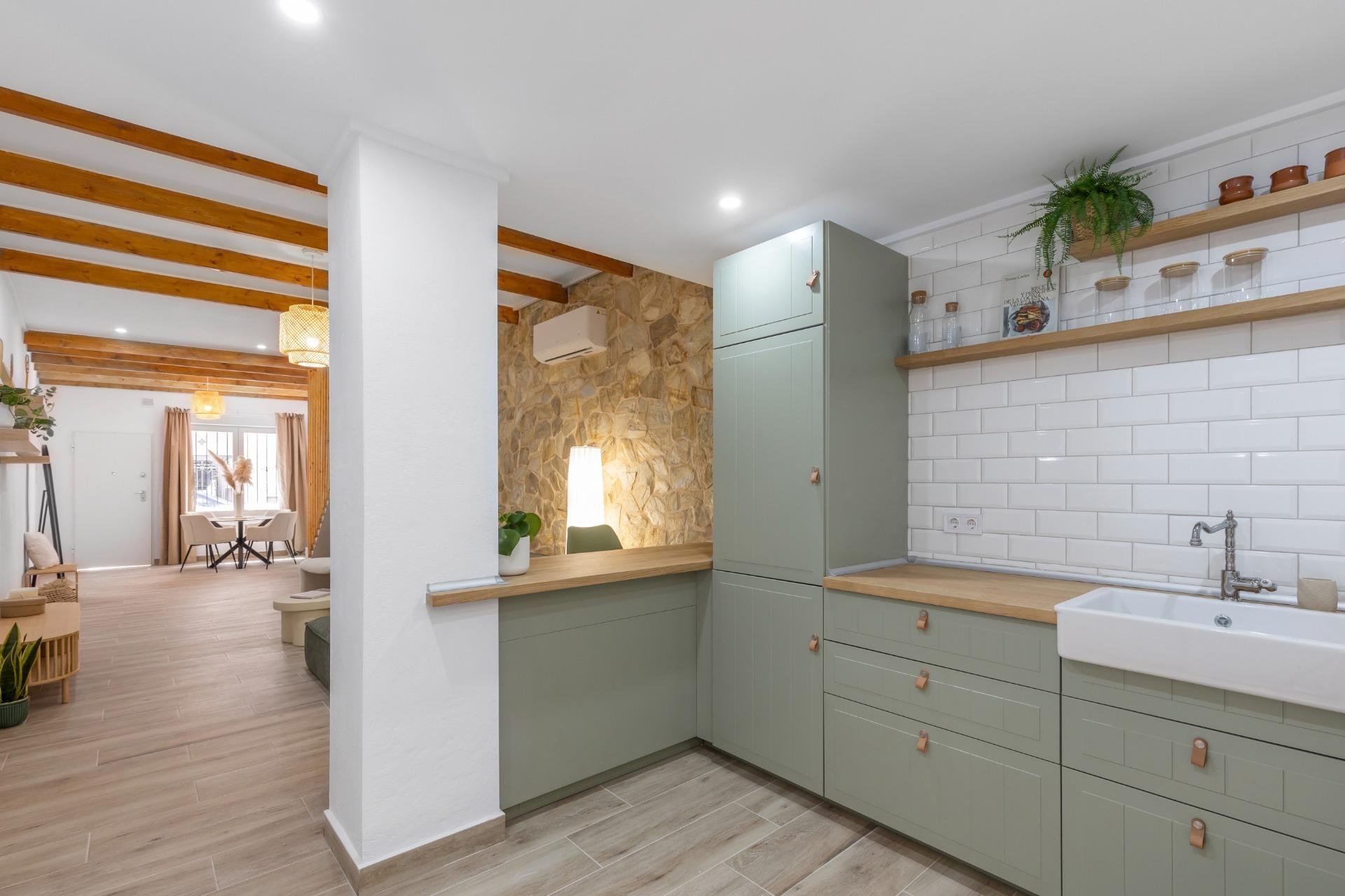 Resale - Townhouse -
Torrevieja - Paseo maritimo