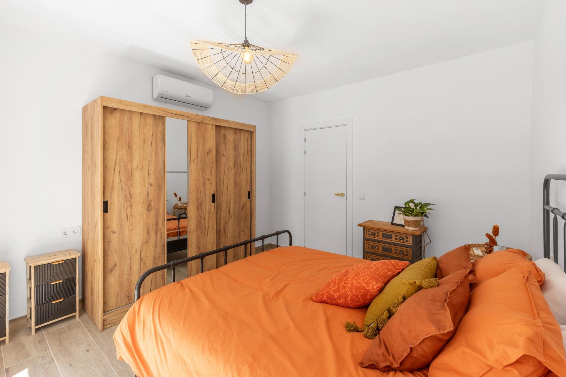 Resale - Townhouse -
Torrevieja - Paseo maritimo