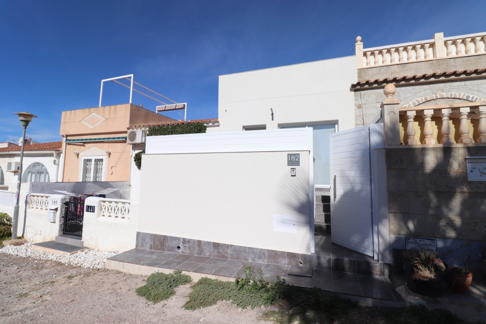 Resale - Townhouse -
Torrevieja - San Luis