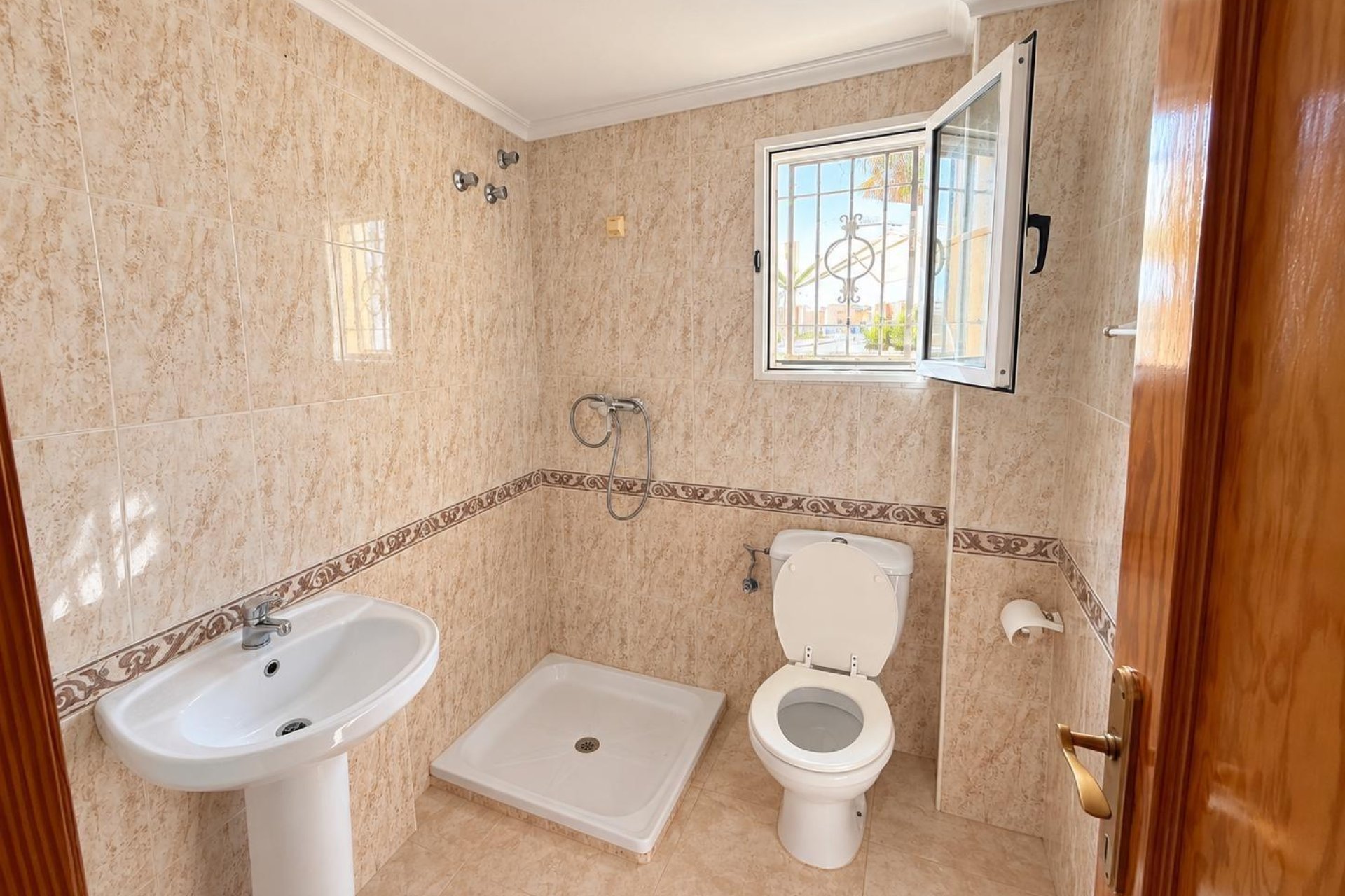 Resale - Townhouse -
Torrevieja - Torretas  - La Siesta - El Limonar