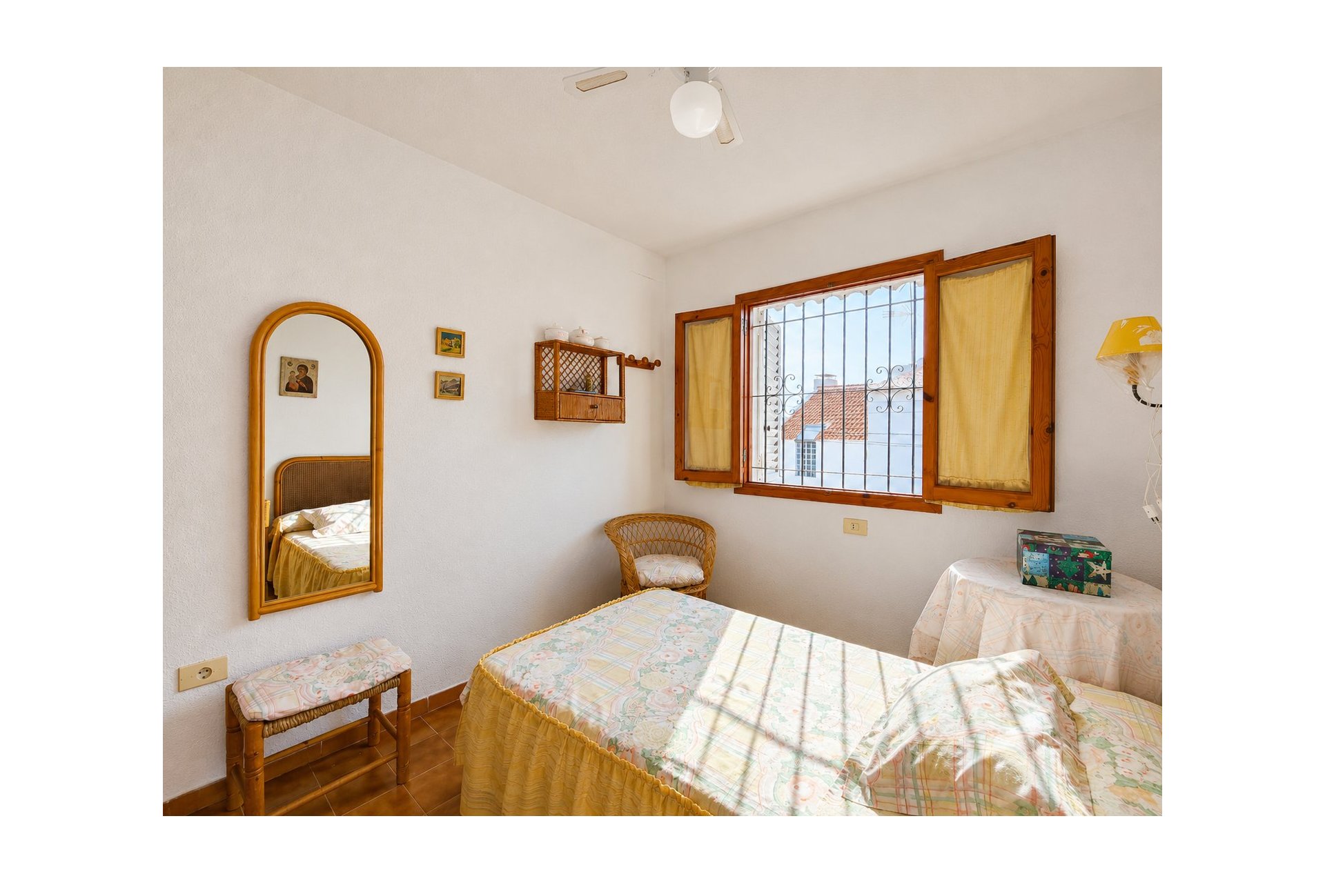 Resale - Townhouse -
Torrevieja - Torrevieja - Centre