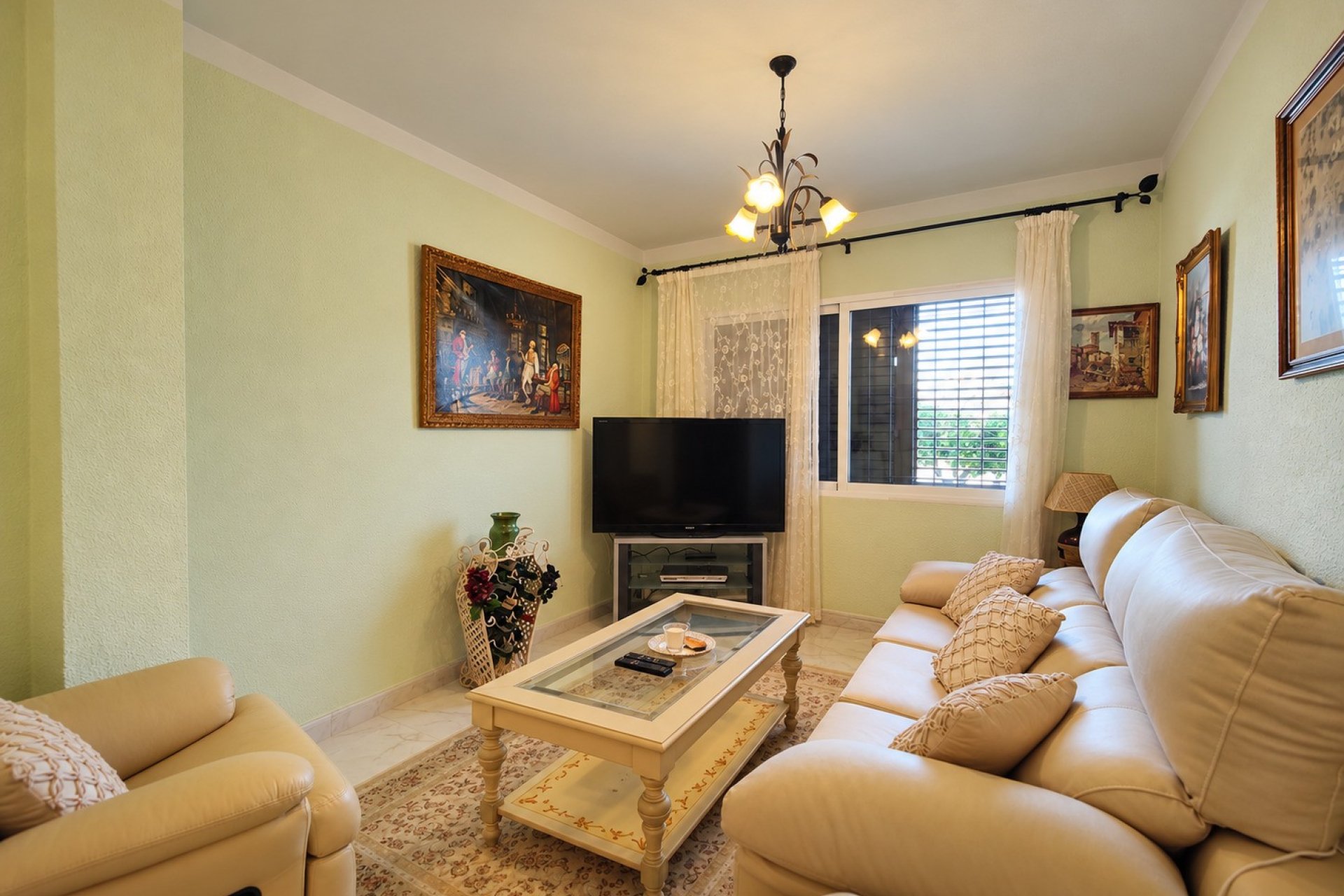 Resale - Townhouse -
Torrevieja - Torrevieja - Centre
