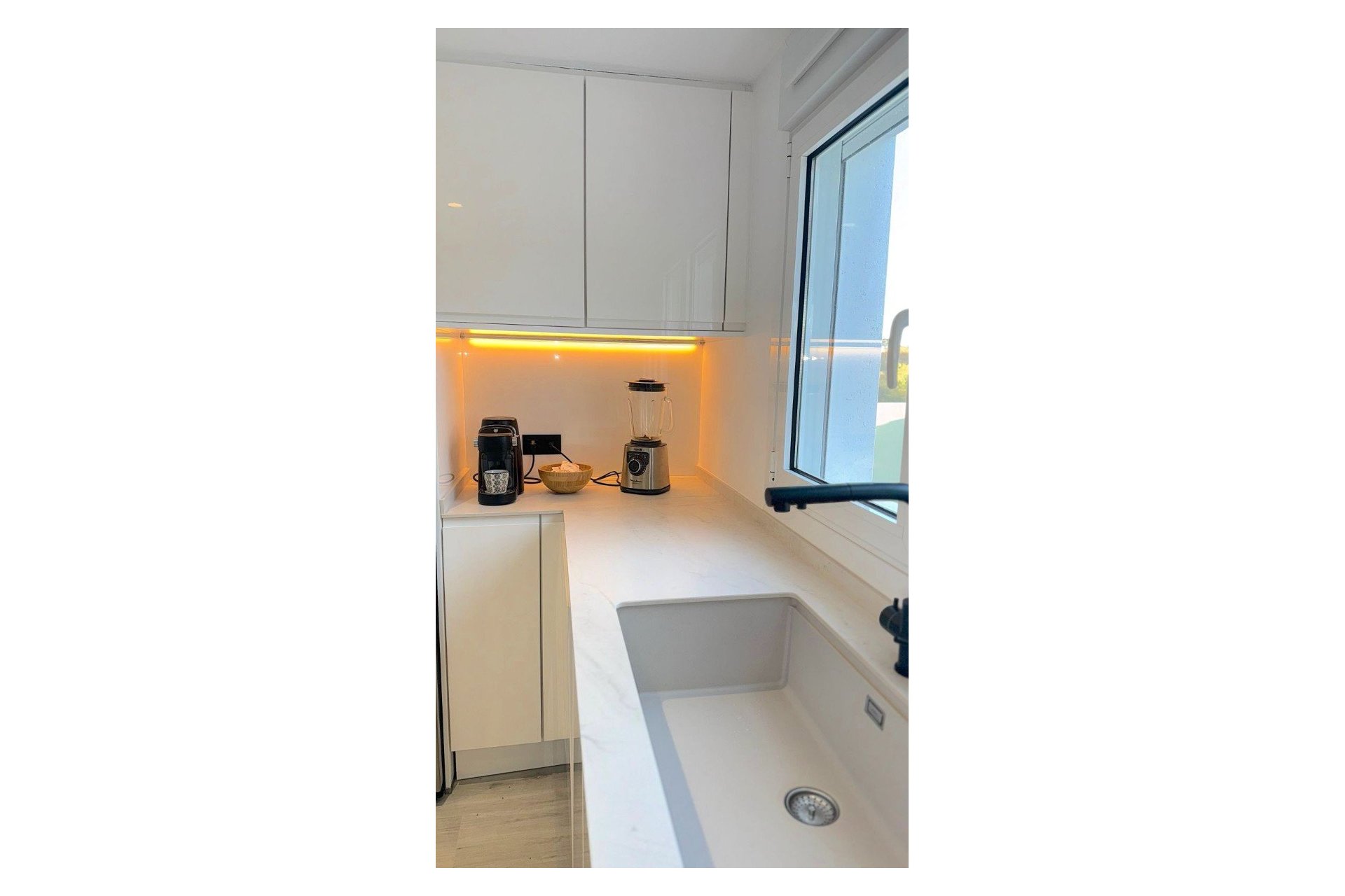 Resale - Villa -
Alfas del Pí - pueblo