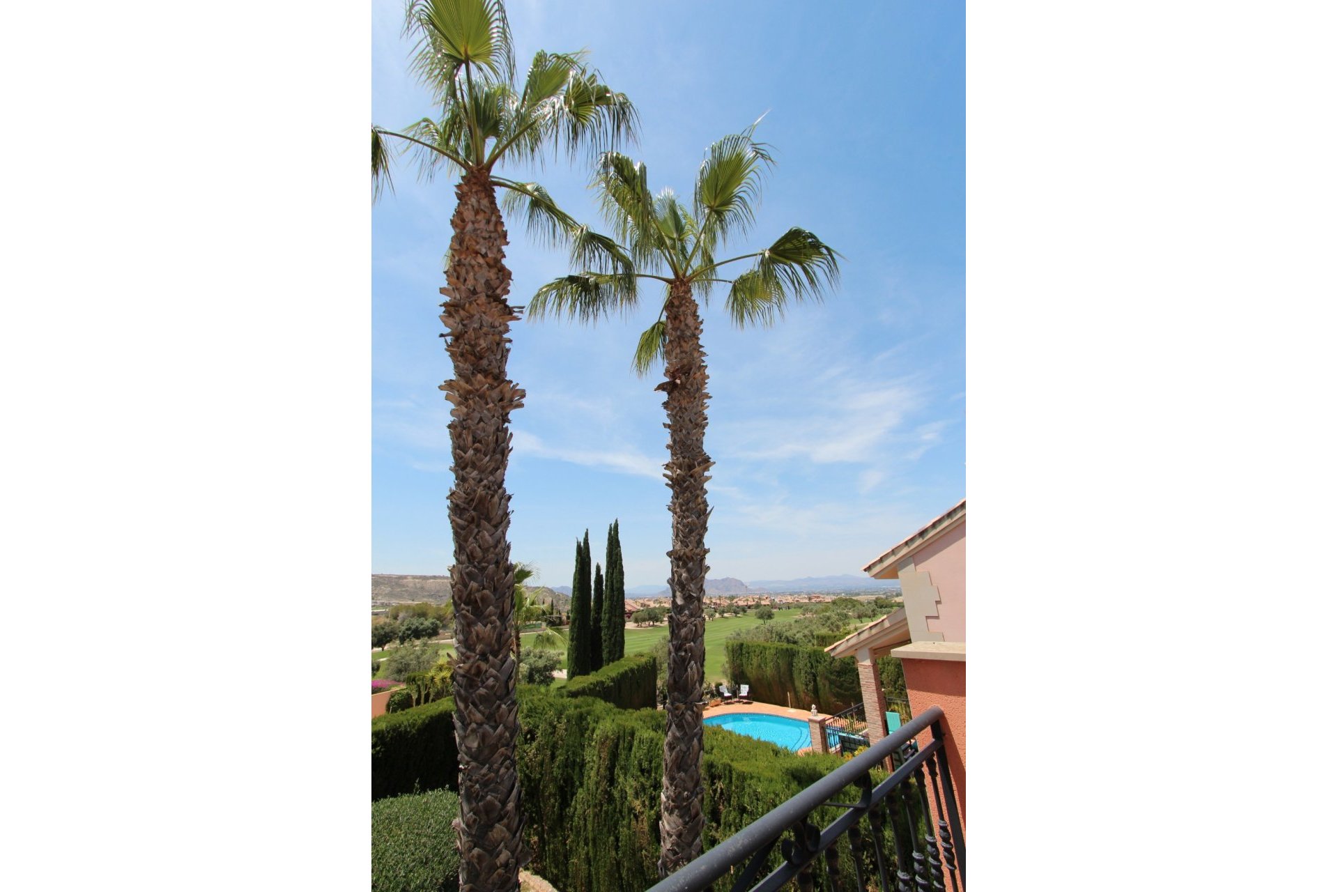 Resale - Villa -
Algorfa - La Finca Golf Resort