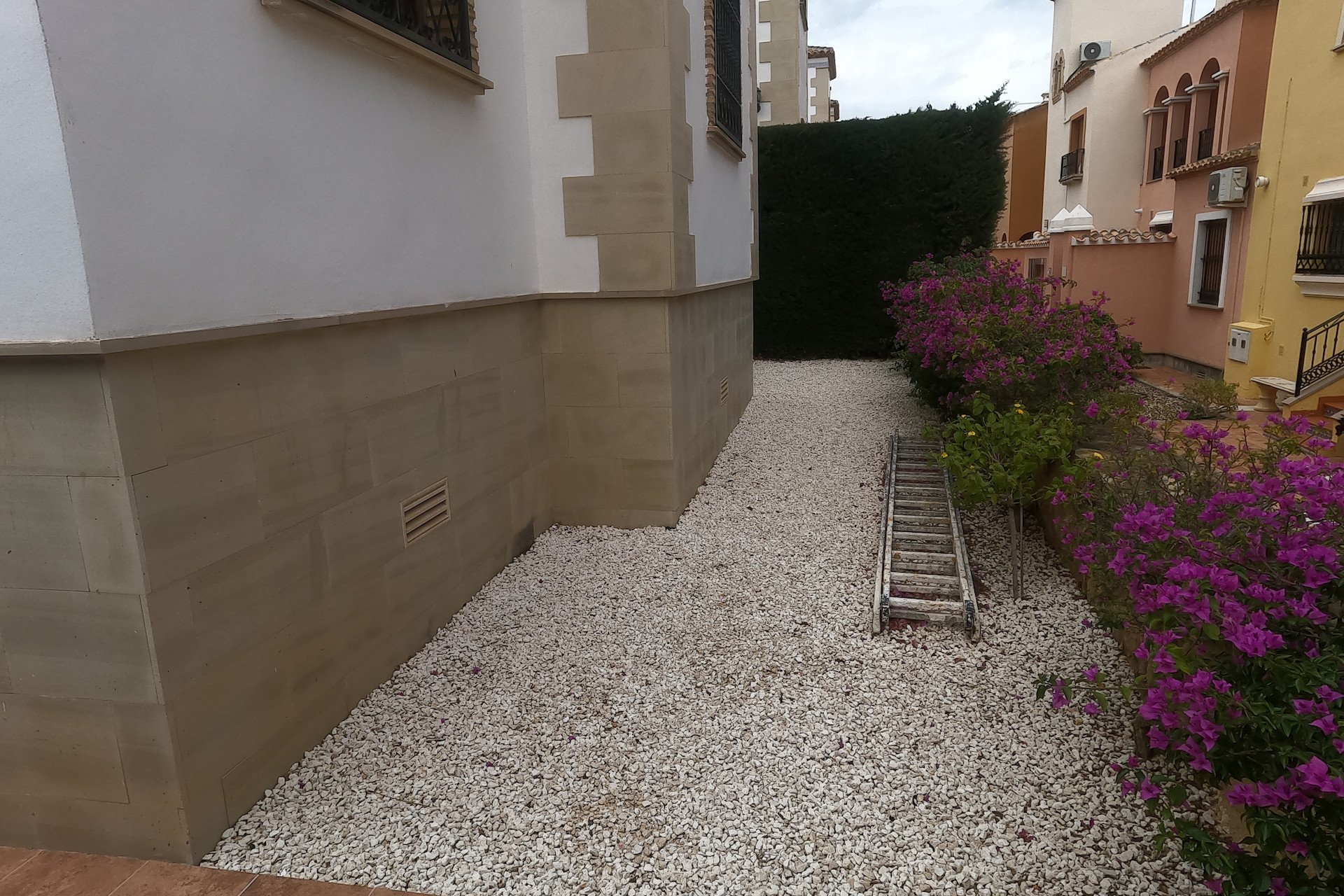 Resale - Villa -
Algorfa - La Finca Golf Resort